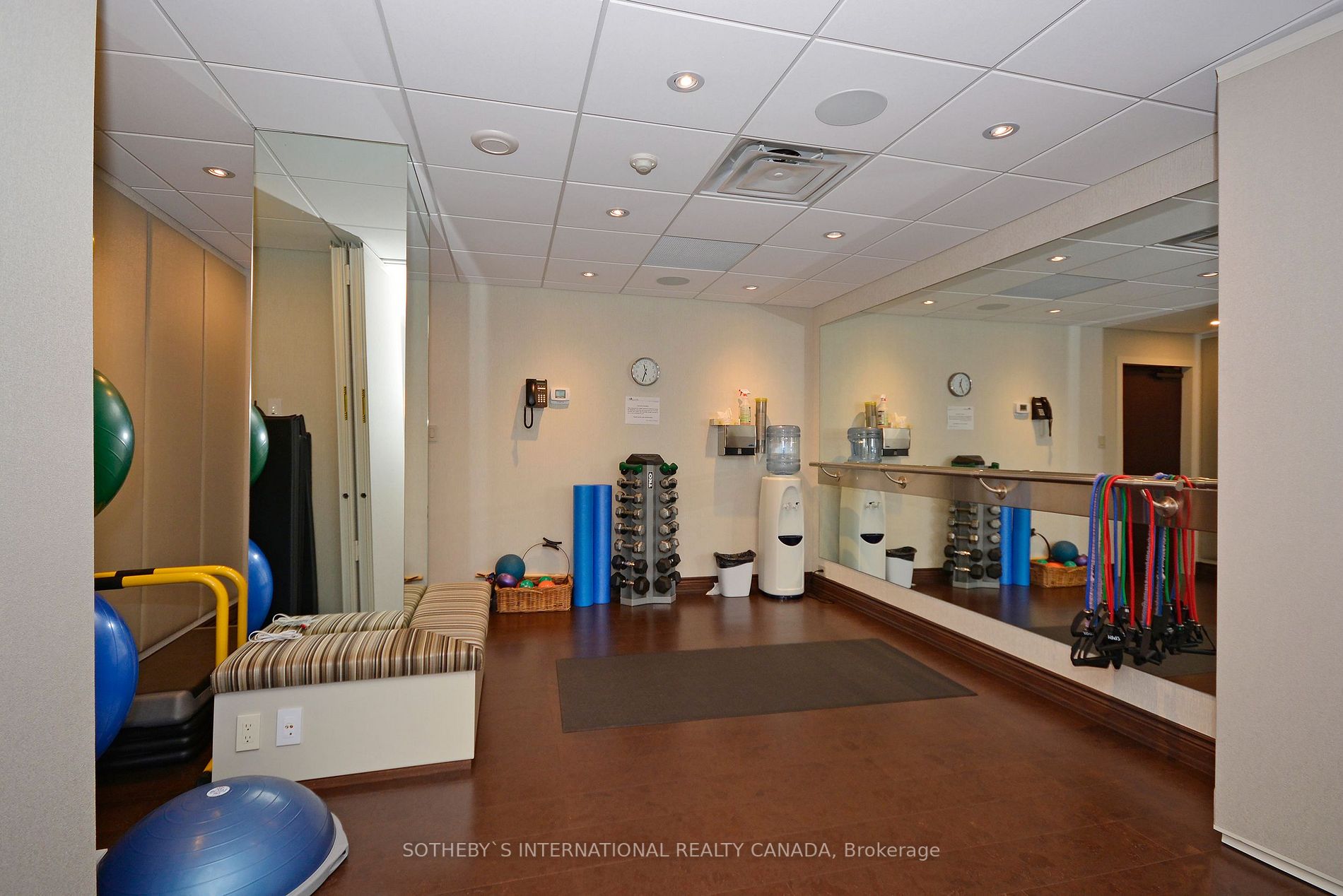61 St Clair Ave W, #1504