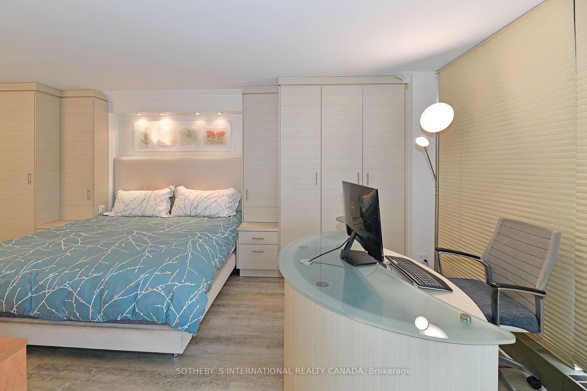 61 St Clair Ave W, #1504