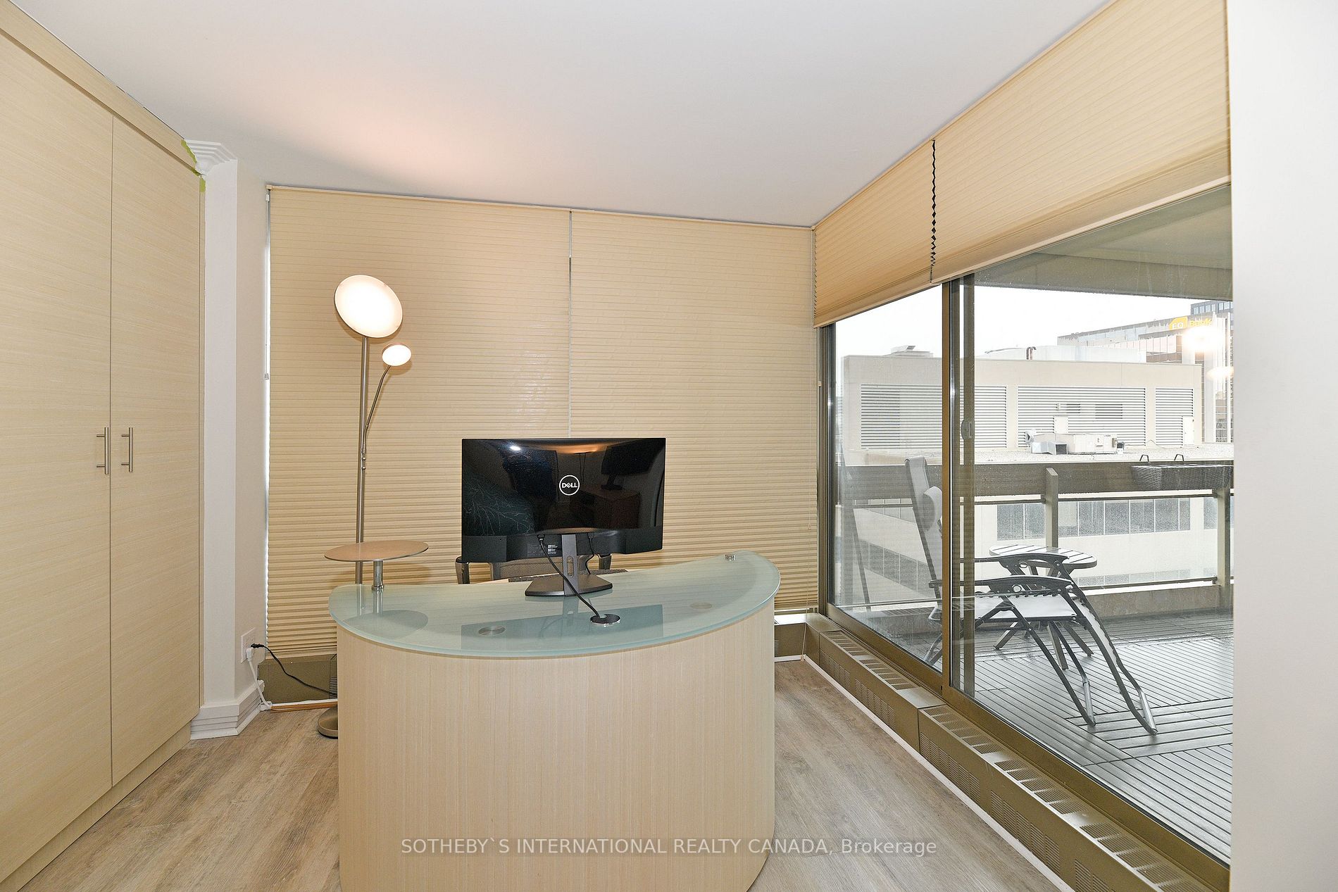 61 St Clair Ave W, #1504
