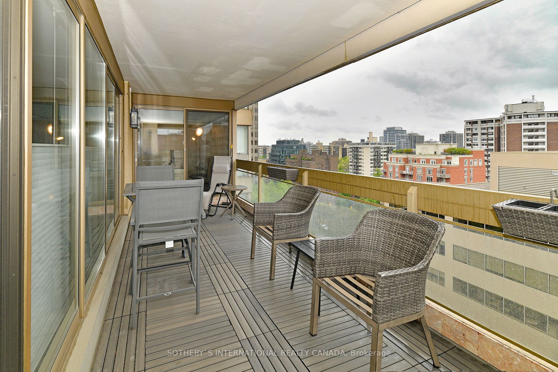 61 St Clair Ave W, #1504