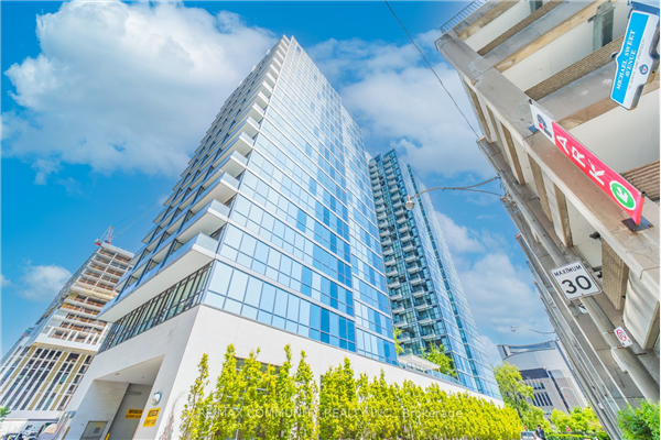 210 Simcoe St E, Toronto