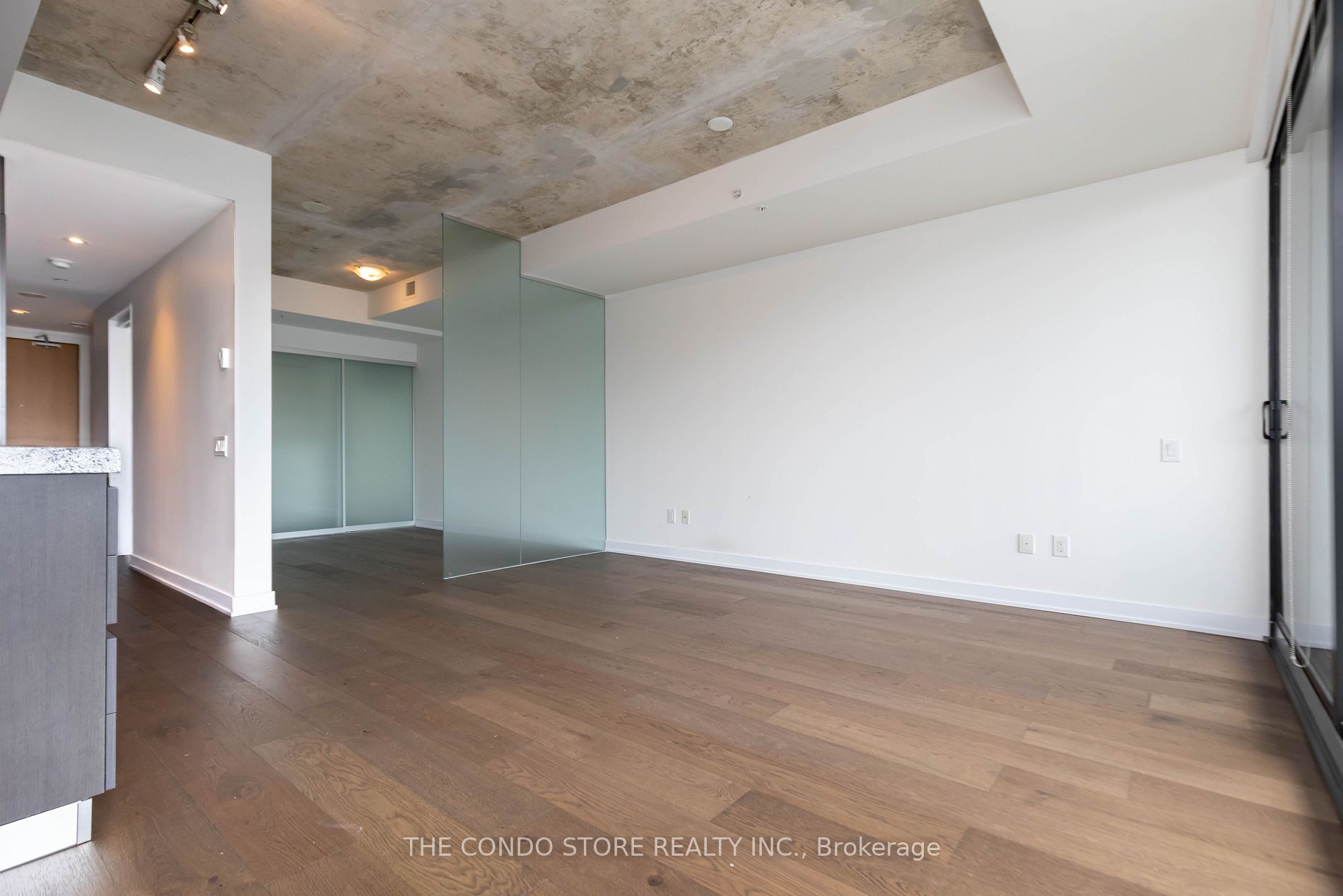629 King Street W, #1304