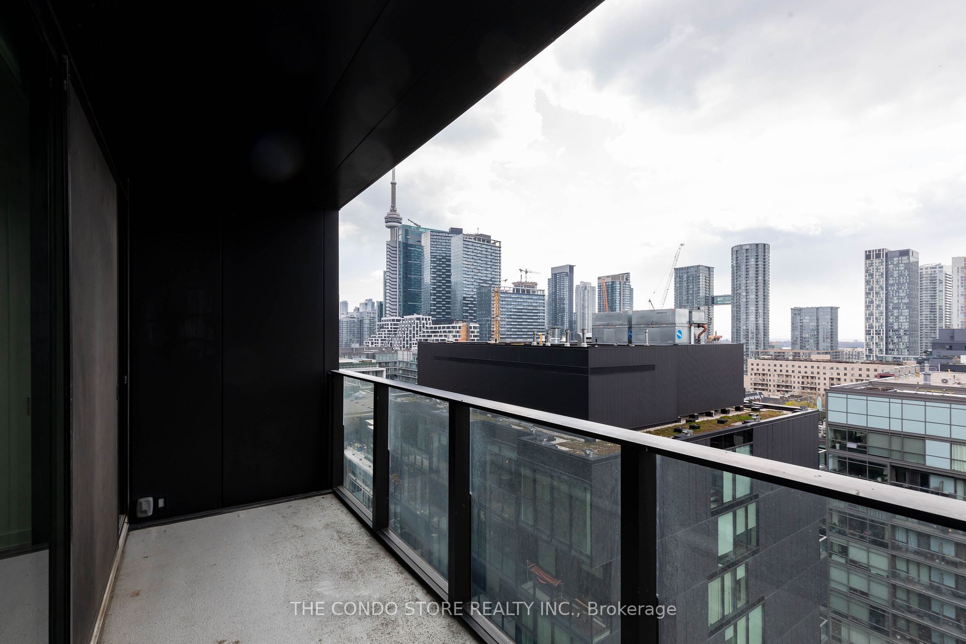 629 King Street W, #1304