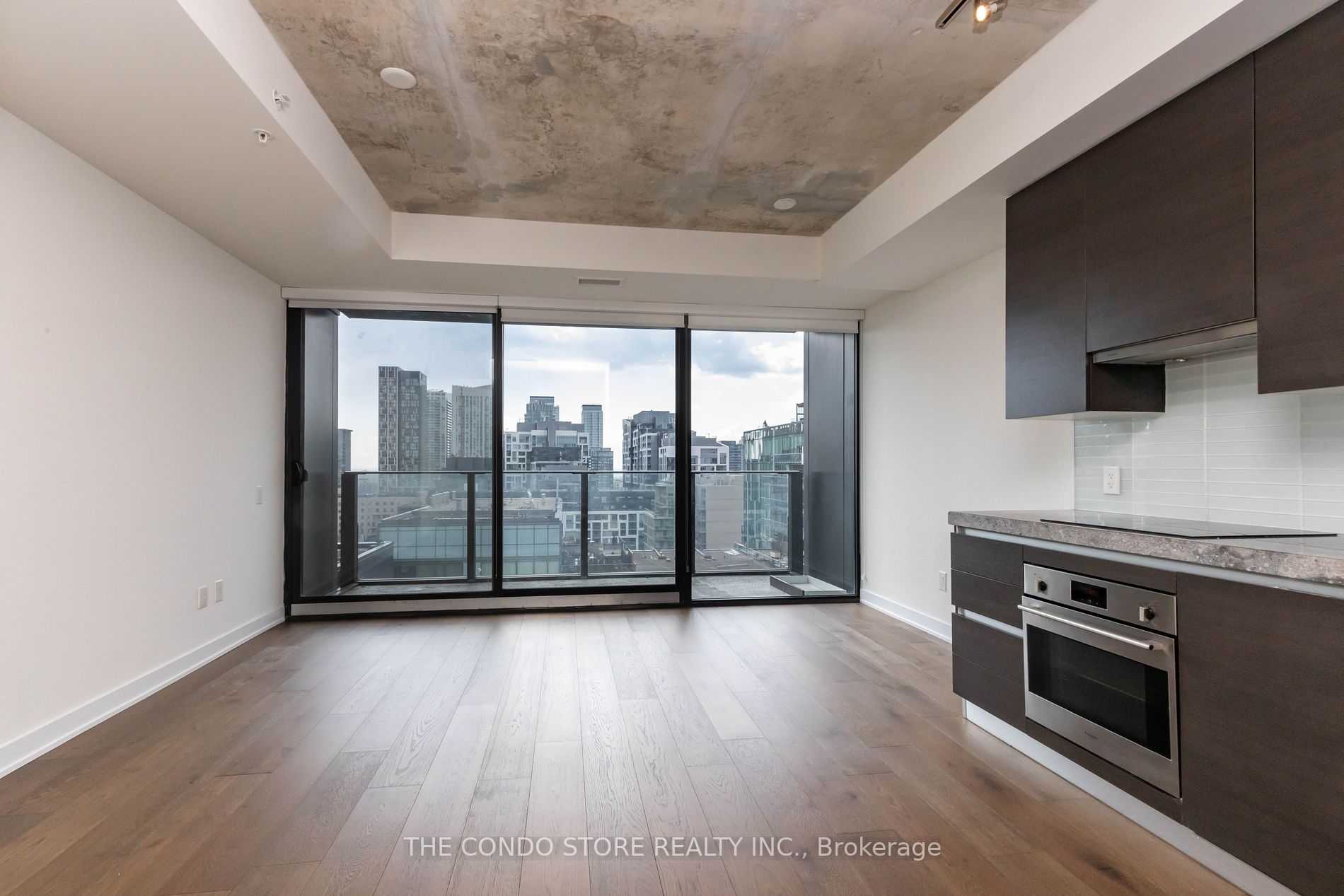 629 King Street W, #1304