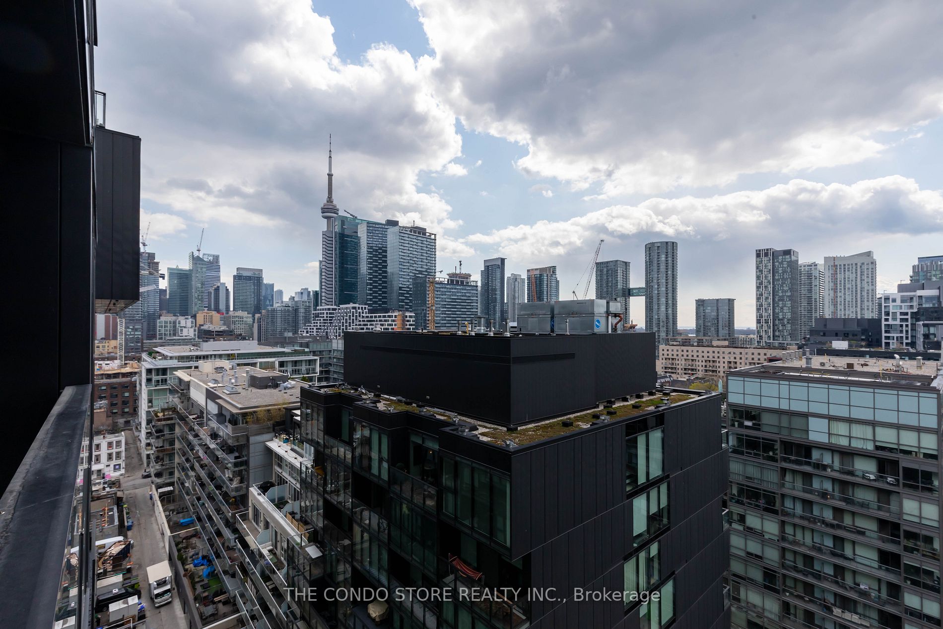629 King Street W, #1304
