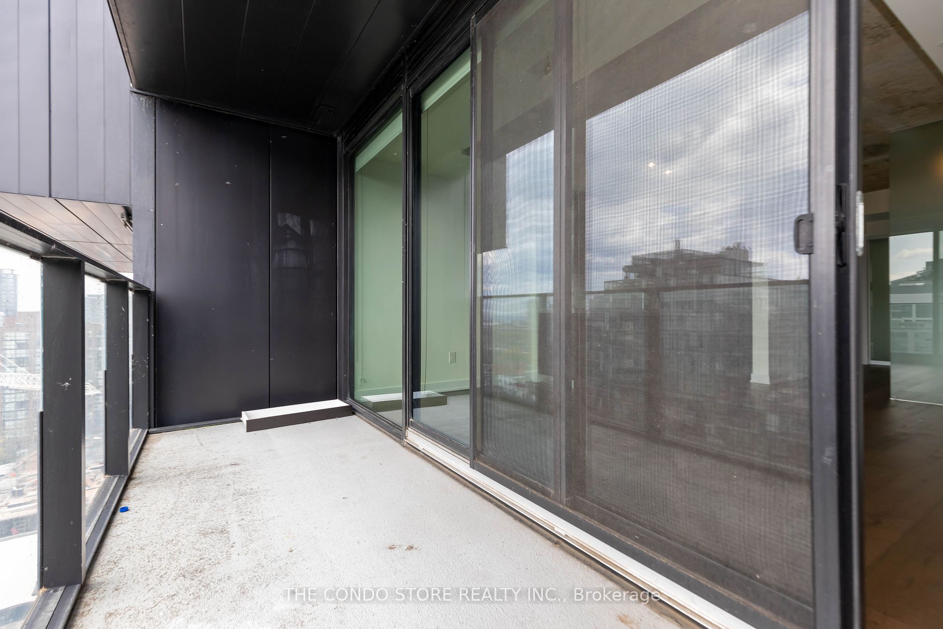 629 King Street W, #1304