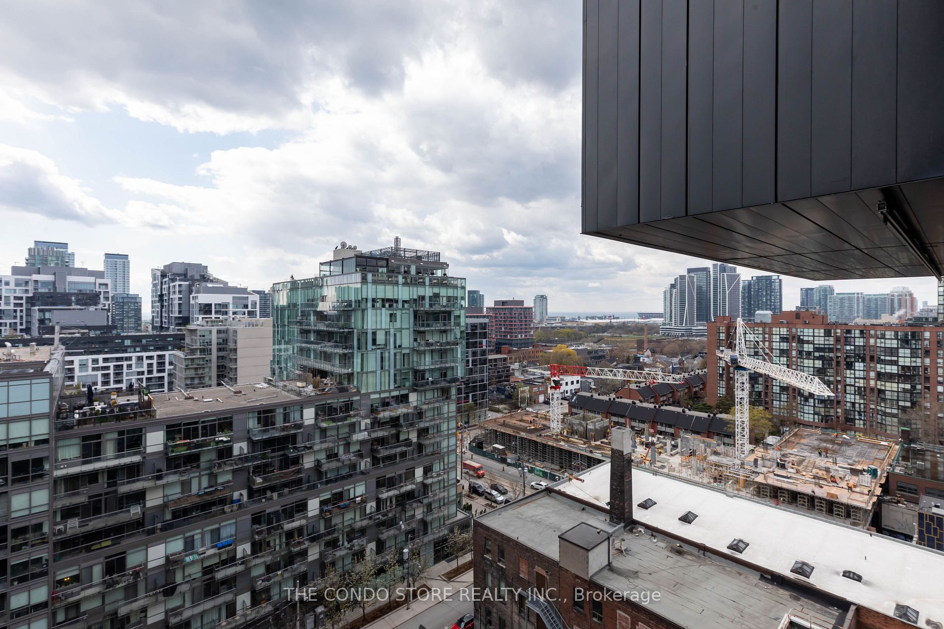 629 King Street W, #1304