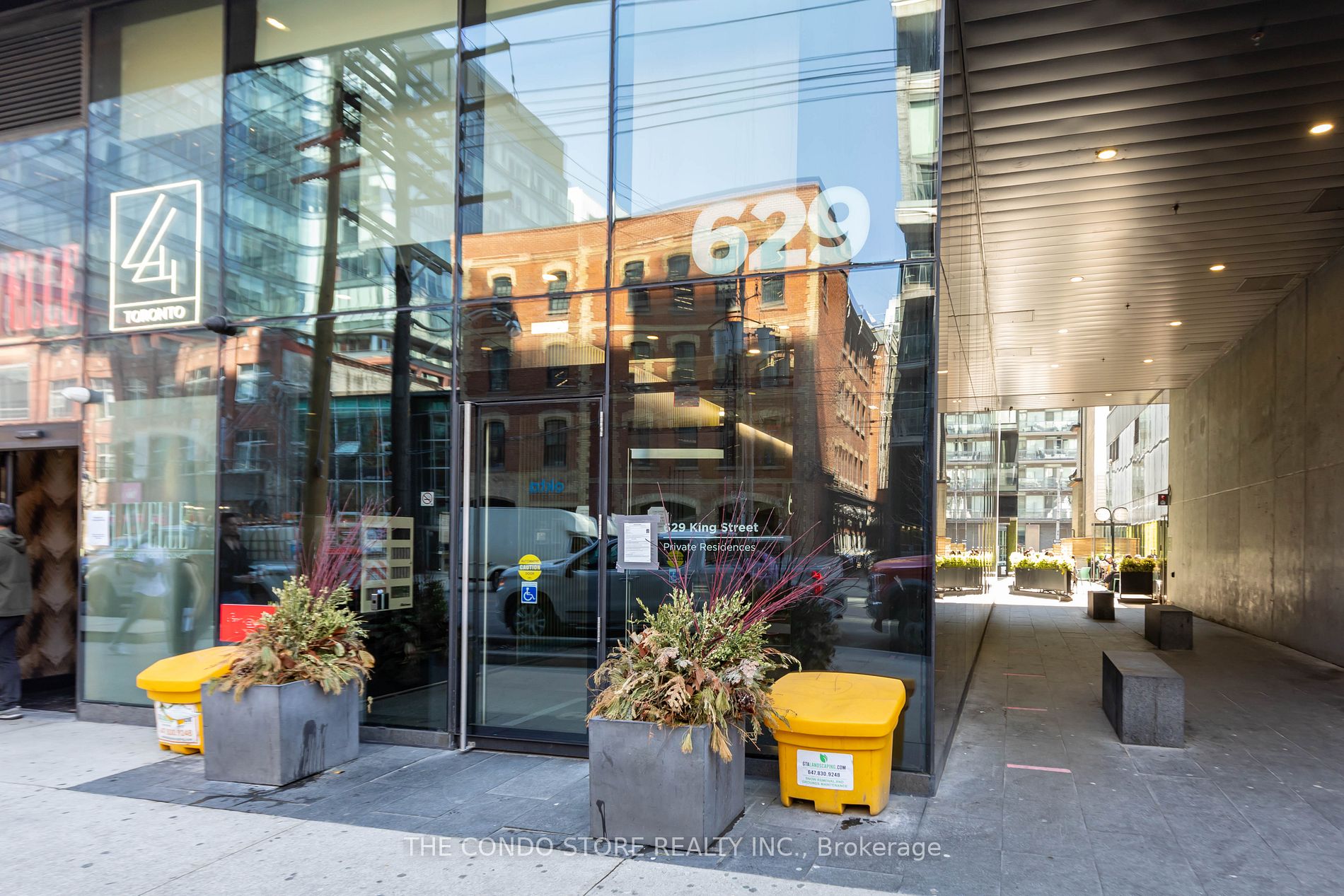 629 King Street W, #1304