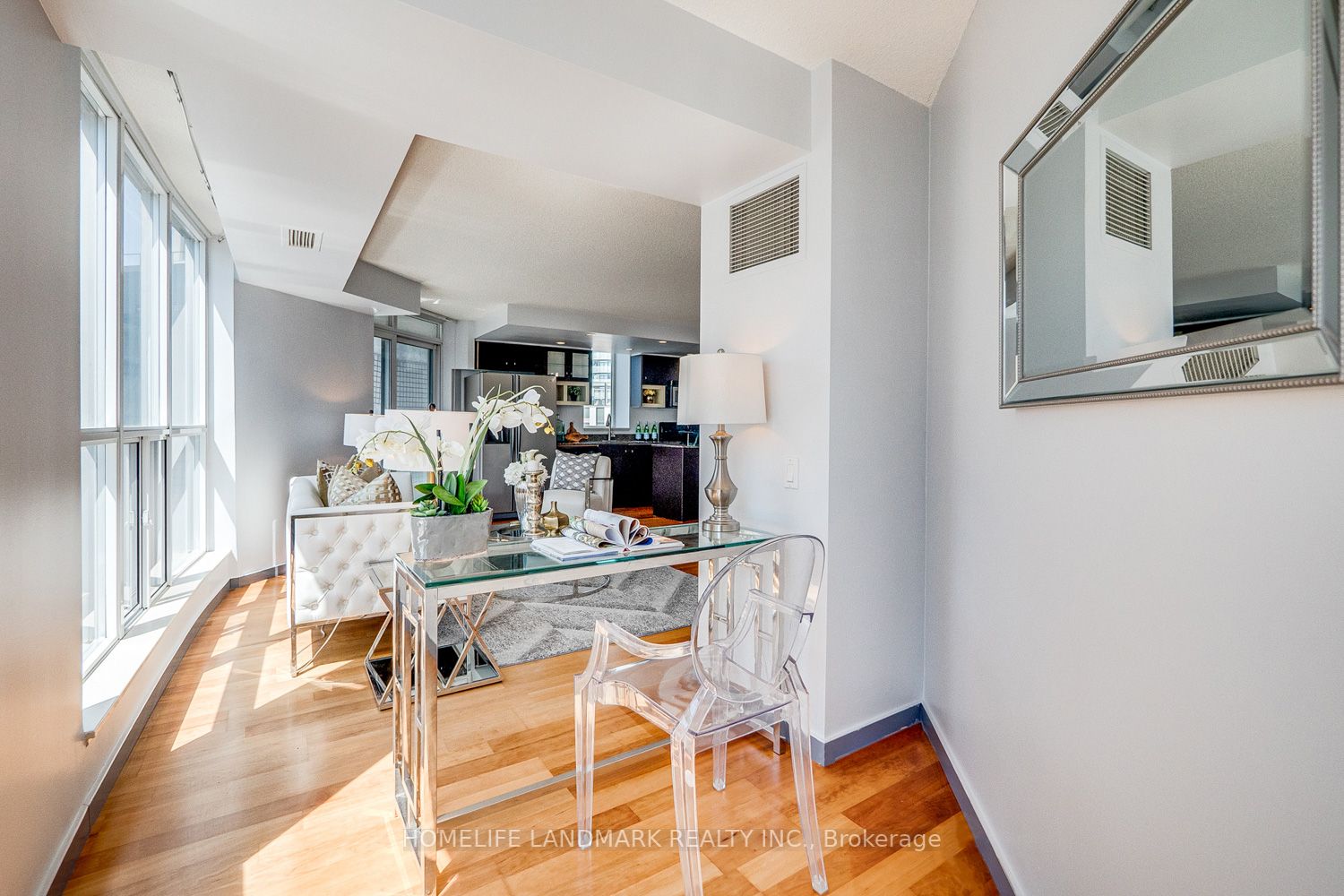 8 York St, #612