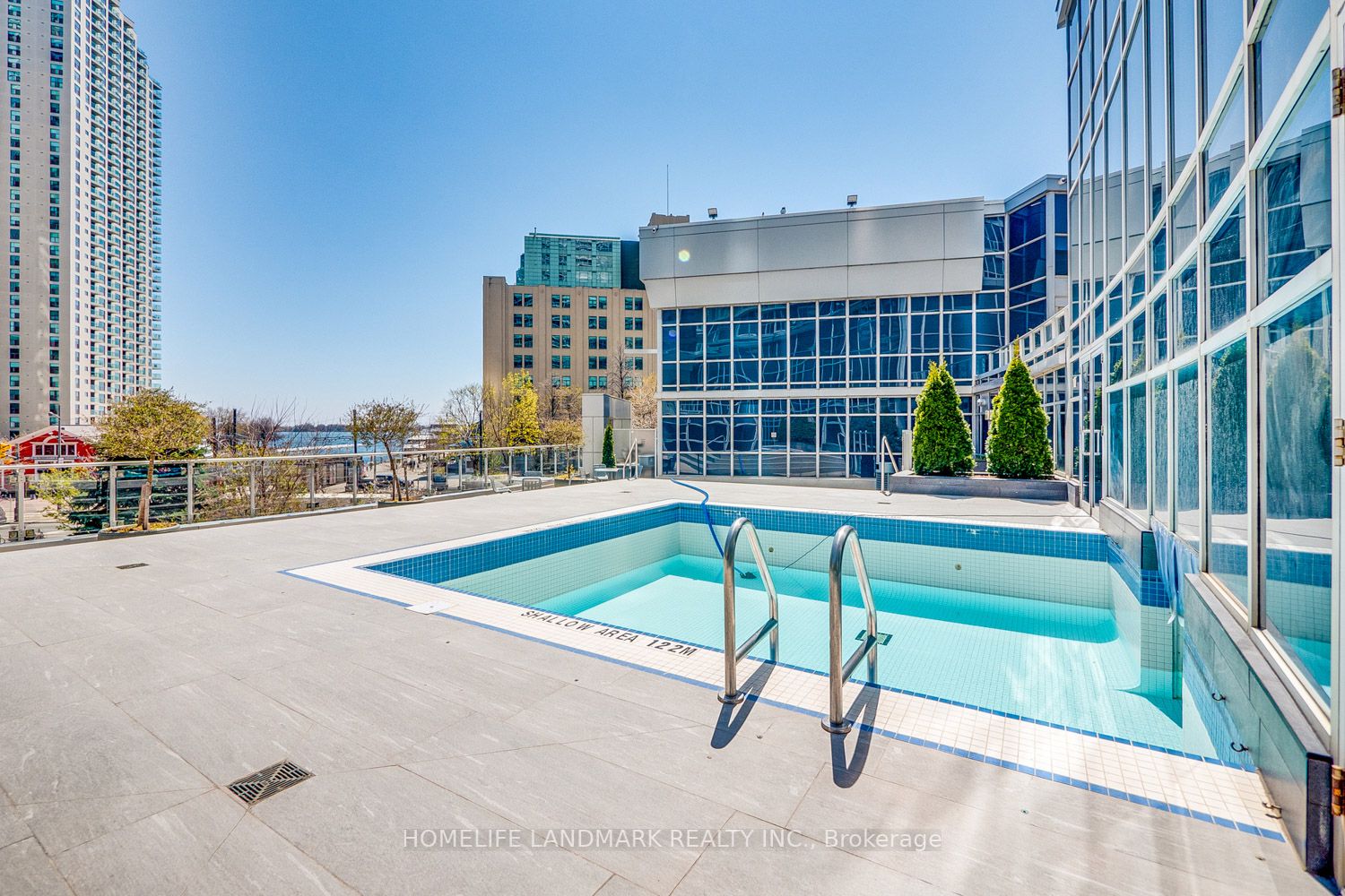 8 York St, #612