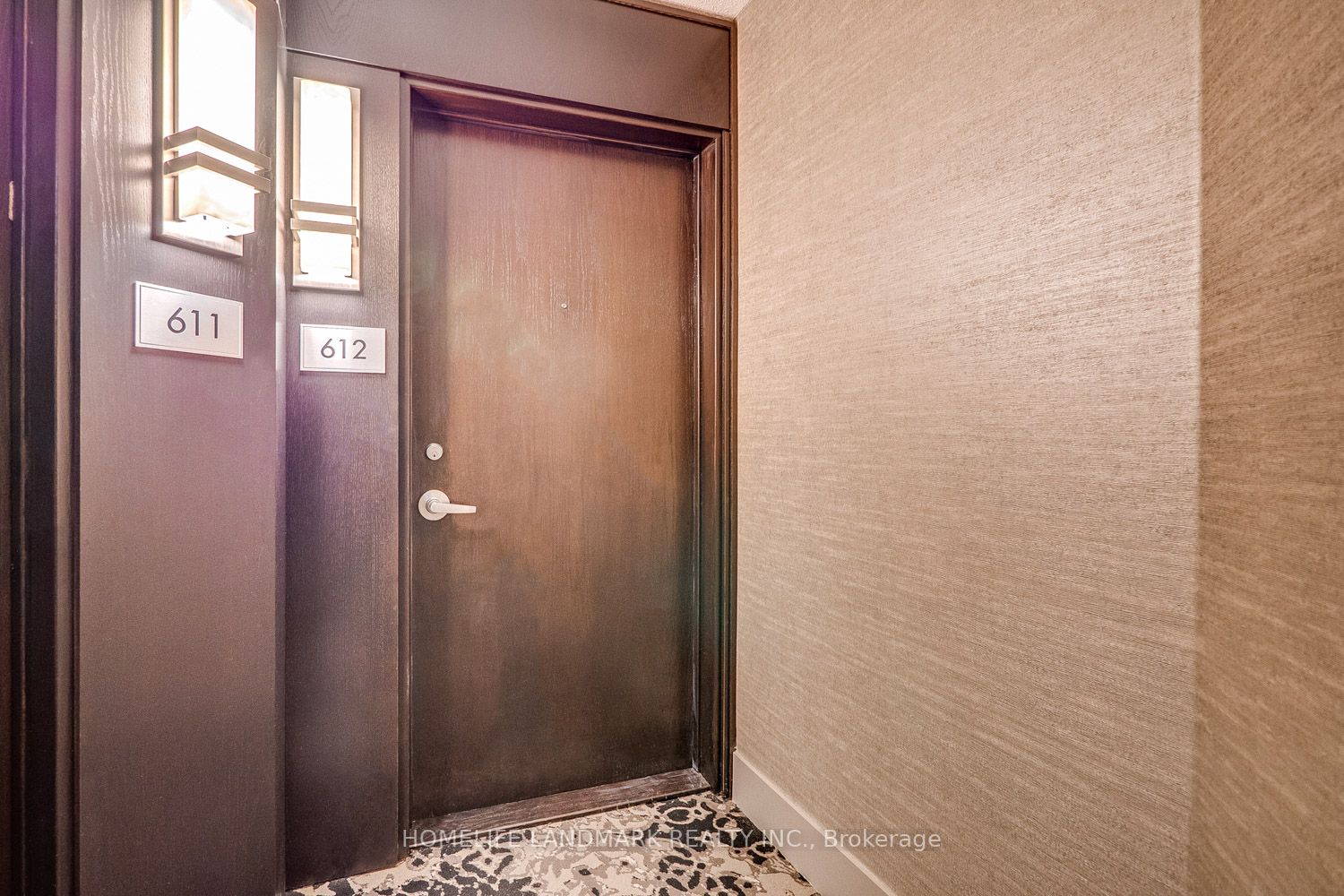 8 York St, #612