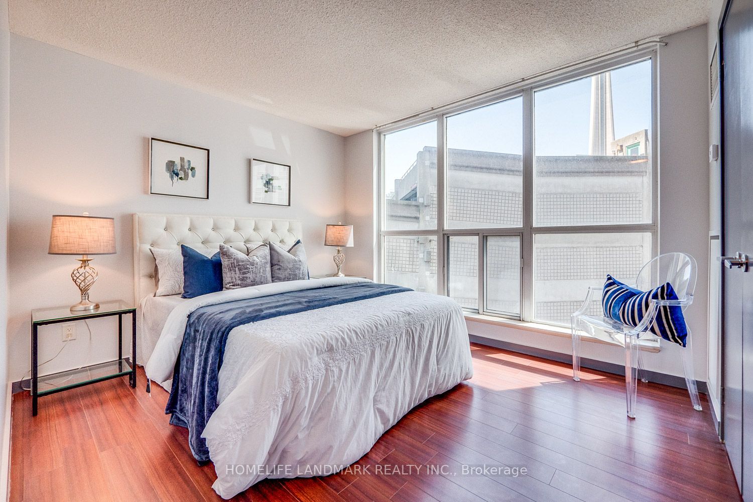 8 York St, #612