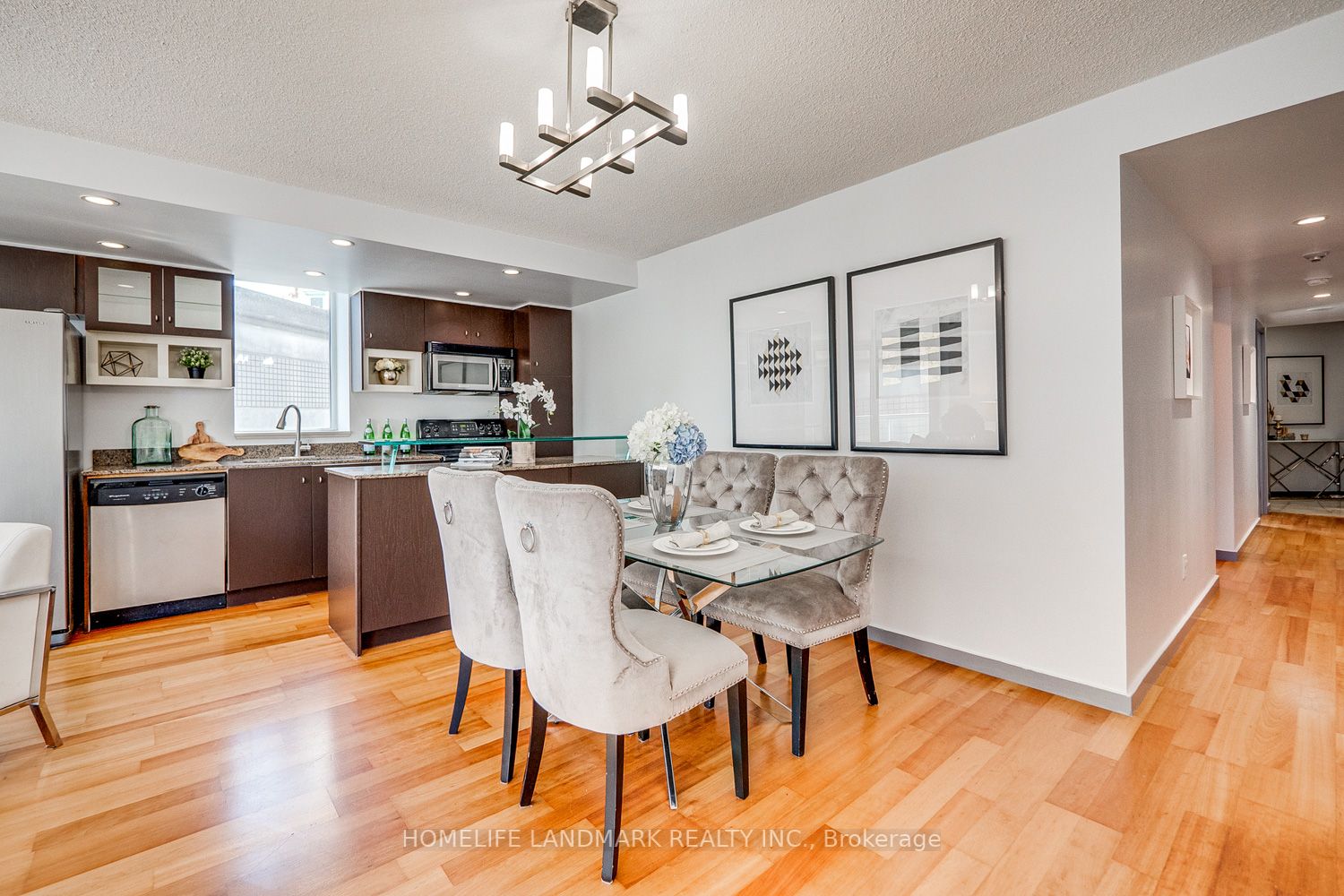 8 York St, #612