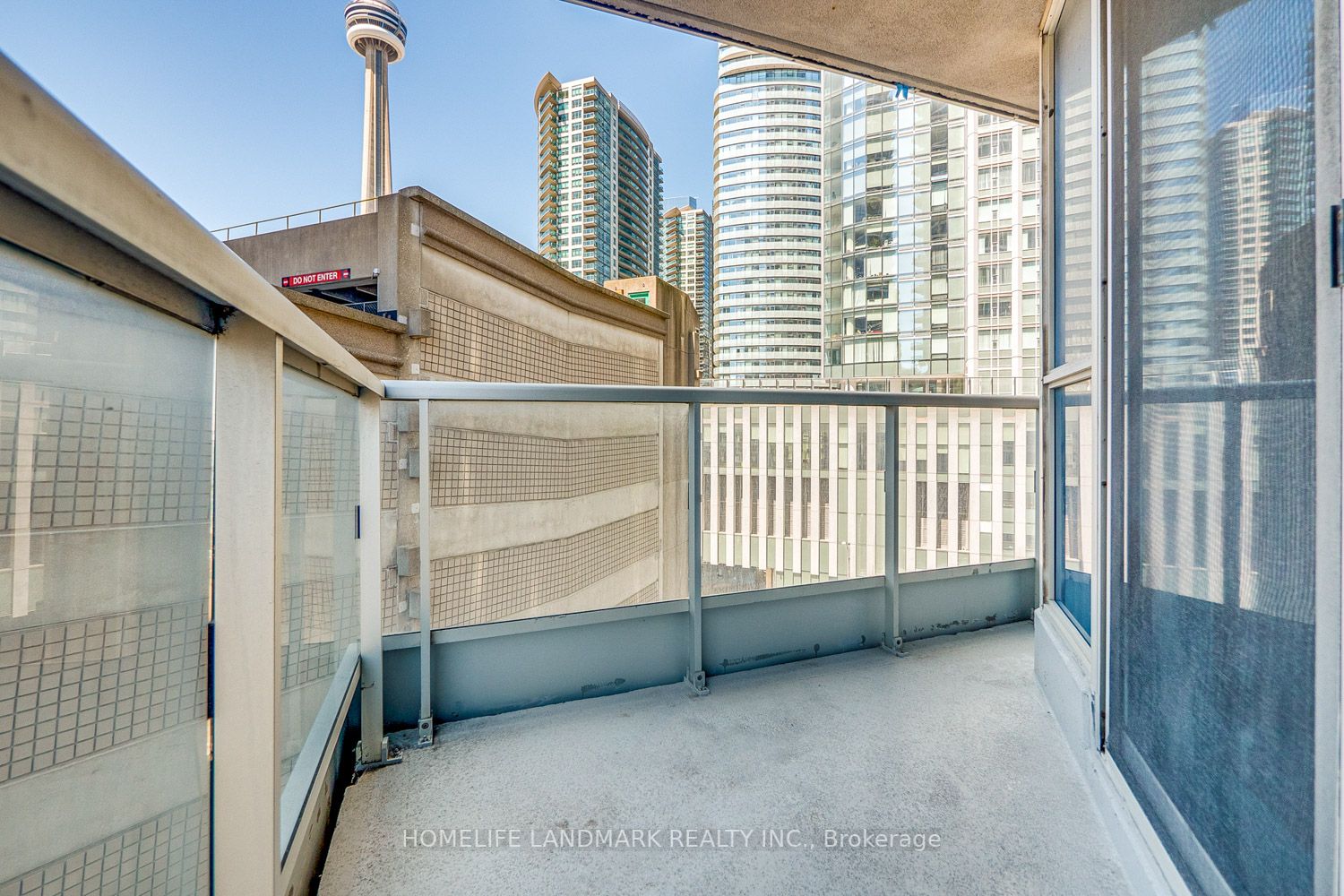 8 York St, #612
