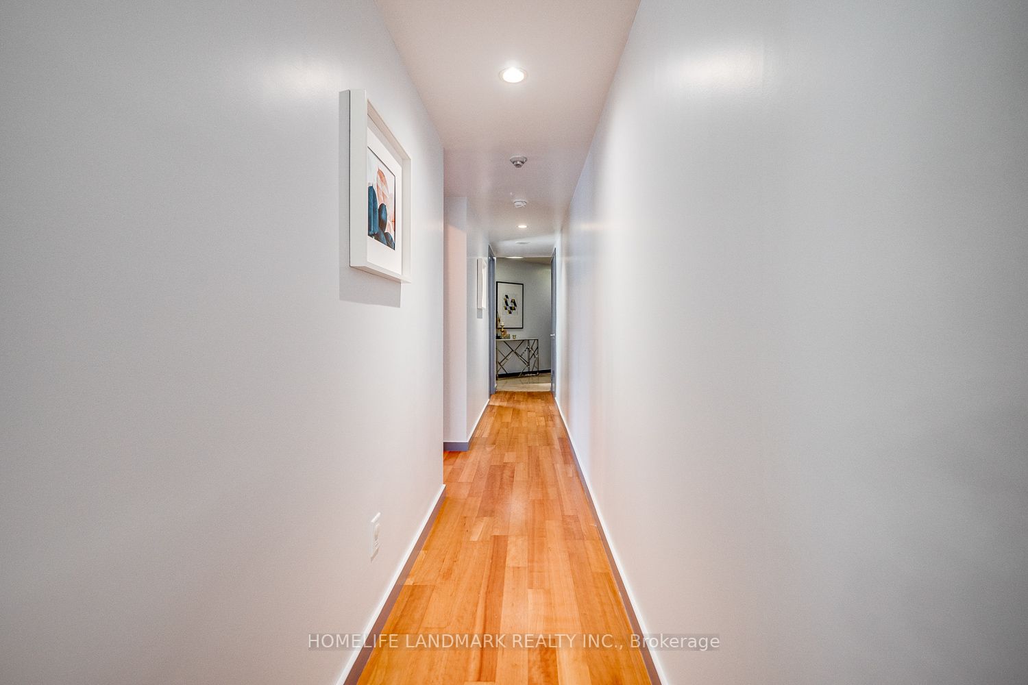 8 York St, #612