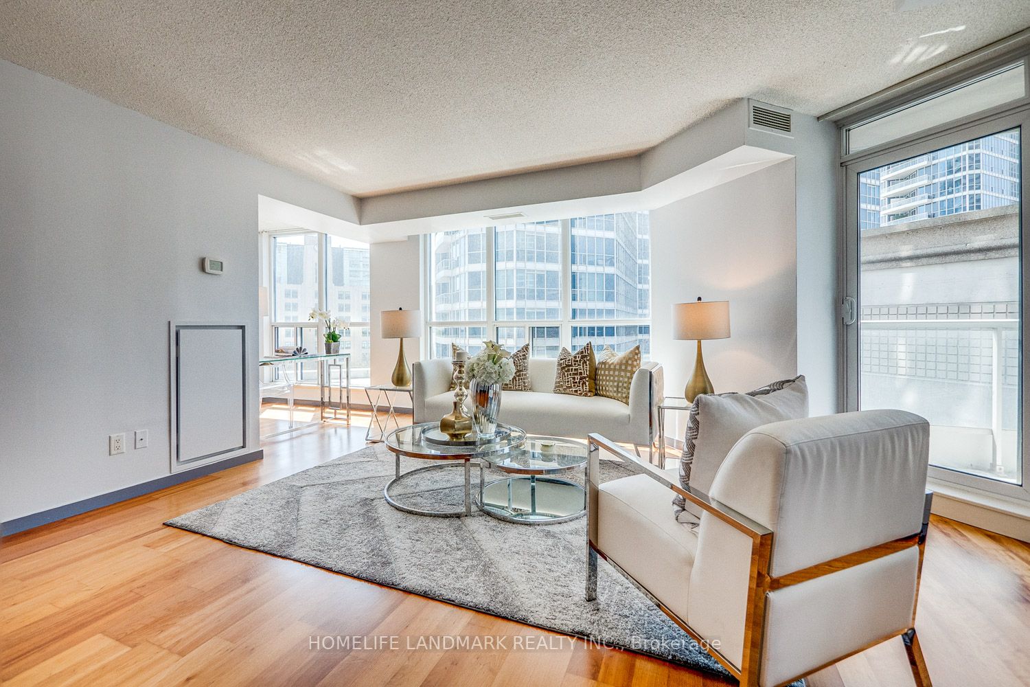 8 York St, #612