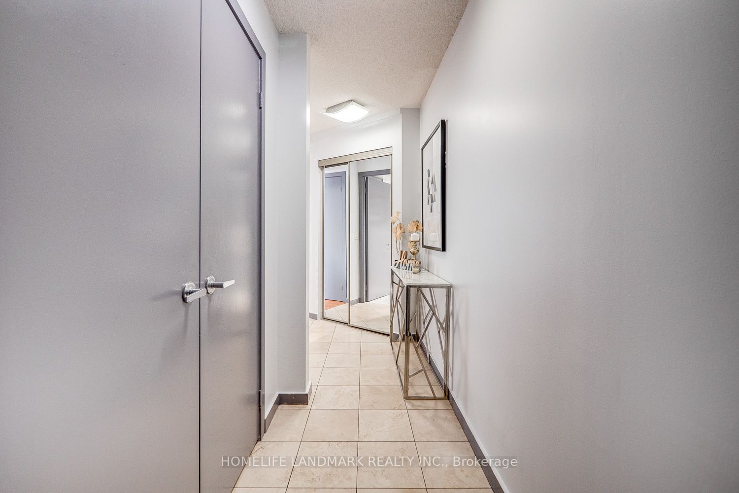 8 York St, #612