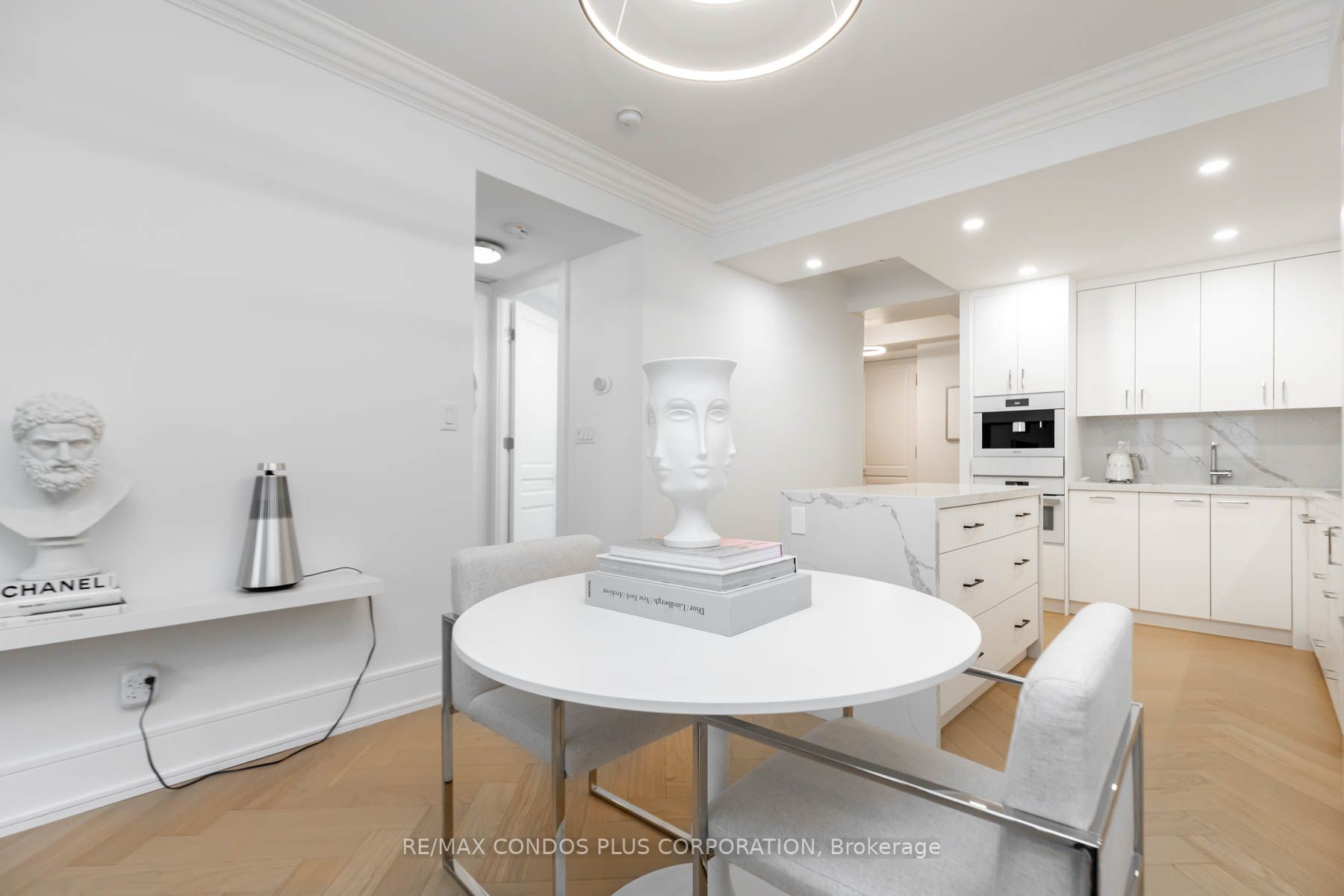 10 Bellair St, #801