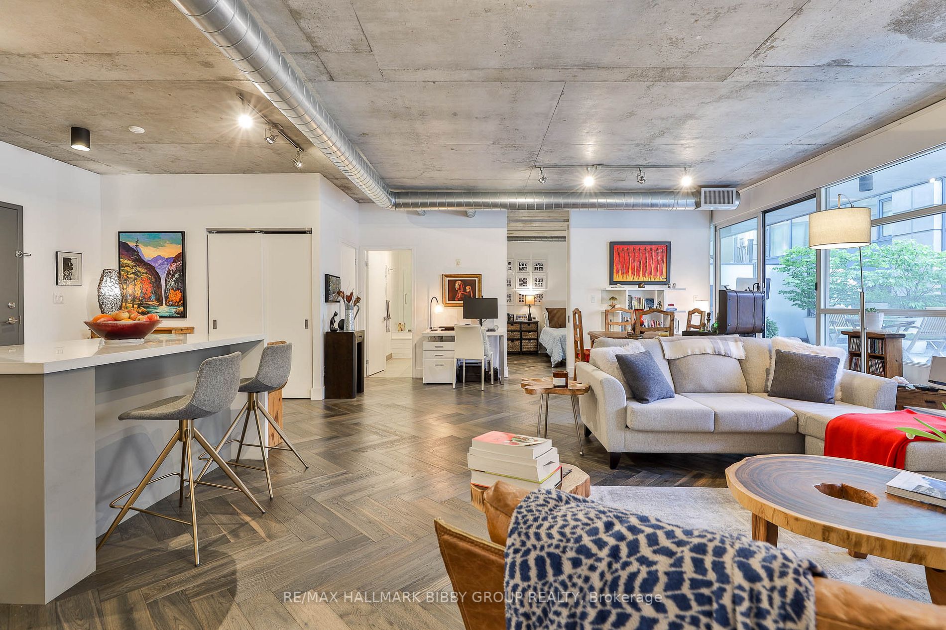 42 Camden Street, #203