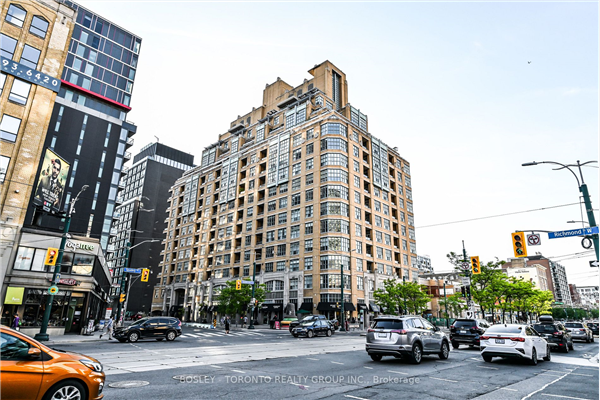 438 Richmond St W, Toronto