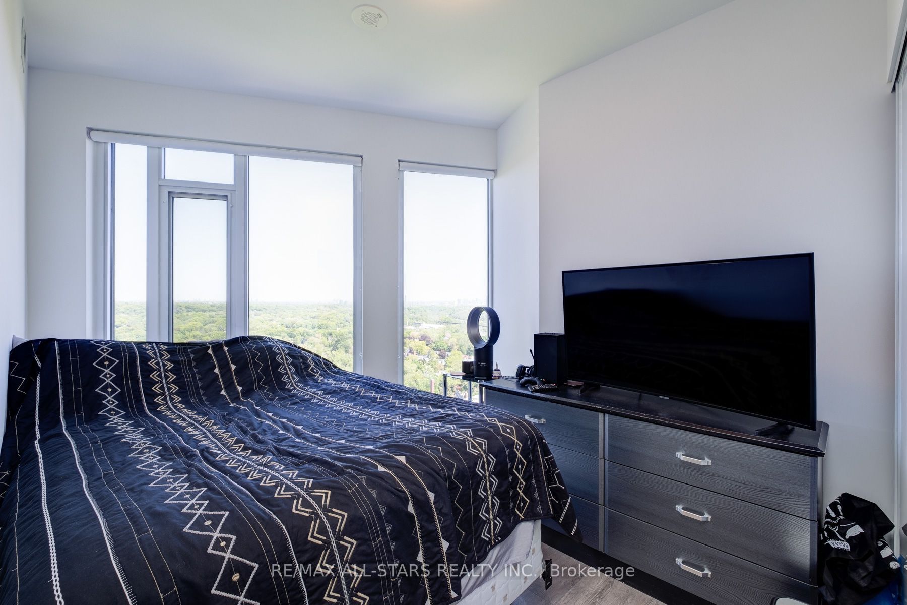 575 Bloor Street E, #2302