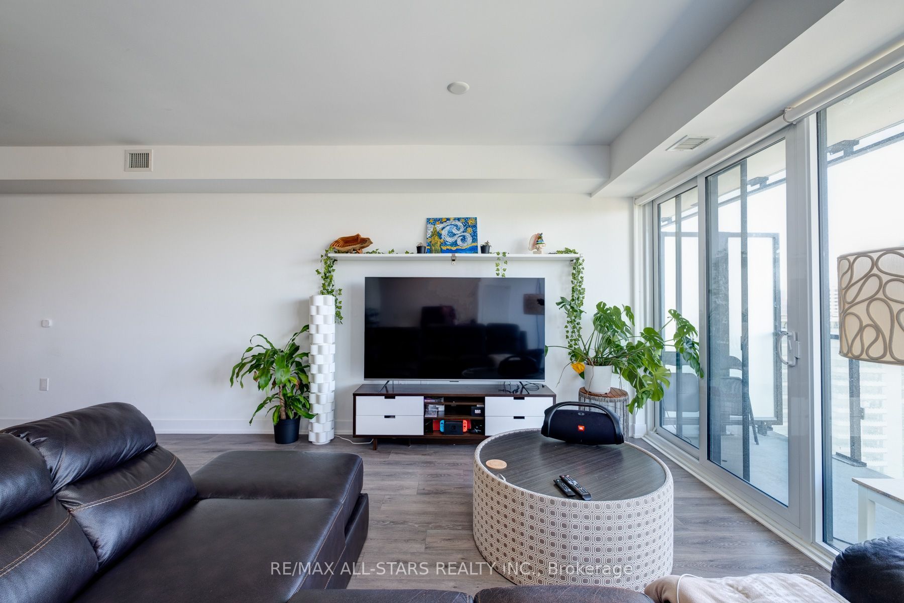 575 Bloor Street E, #2302