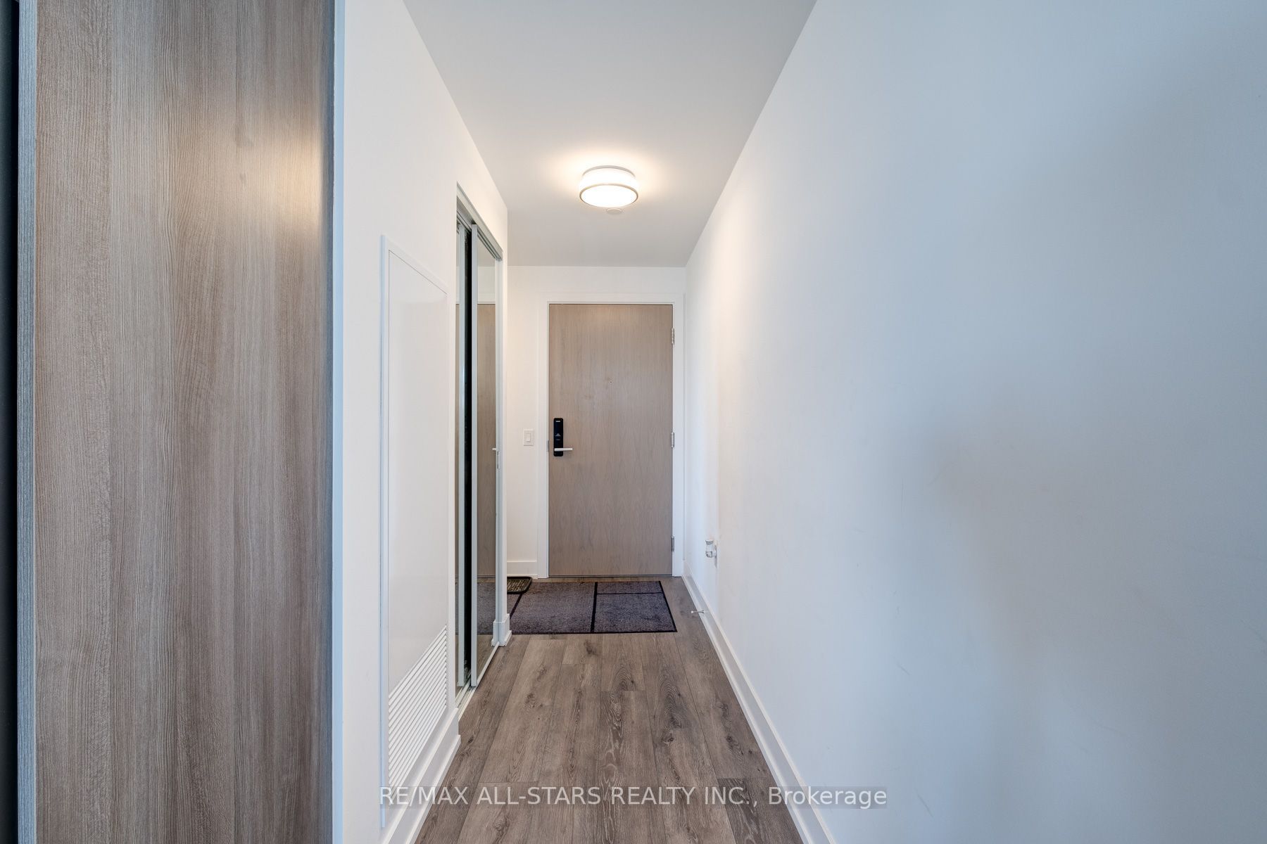 575 Bloor Street E, #2302