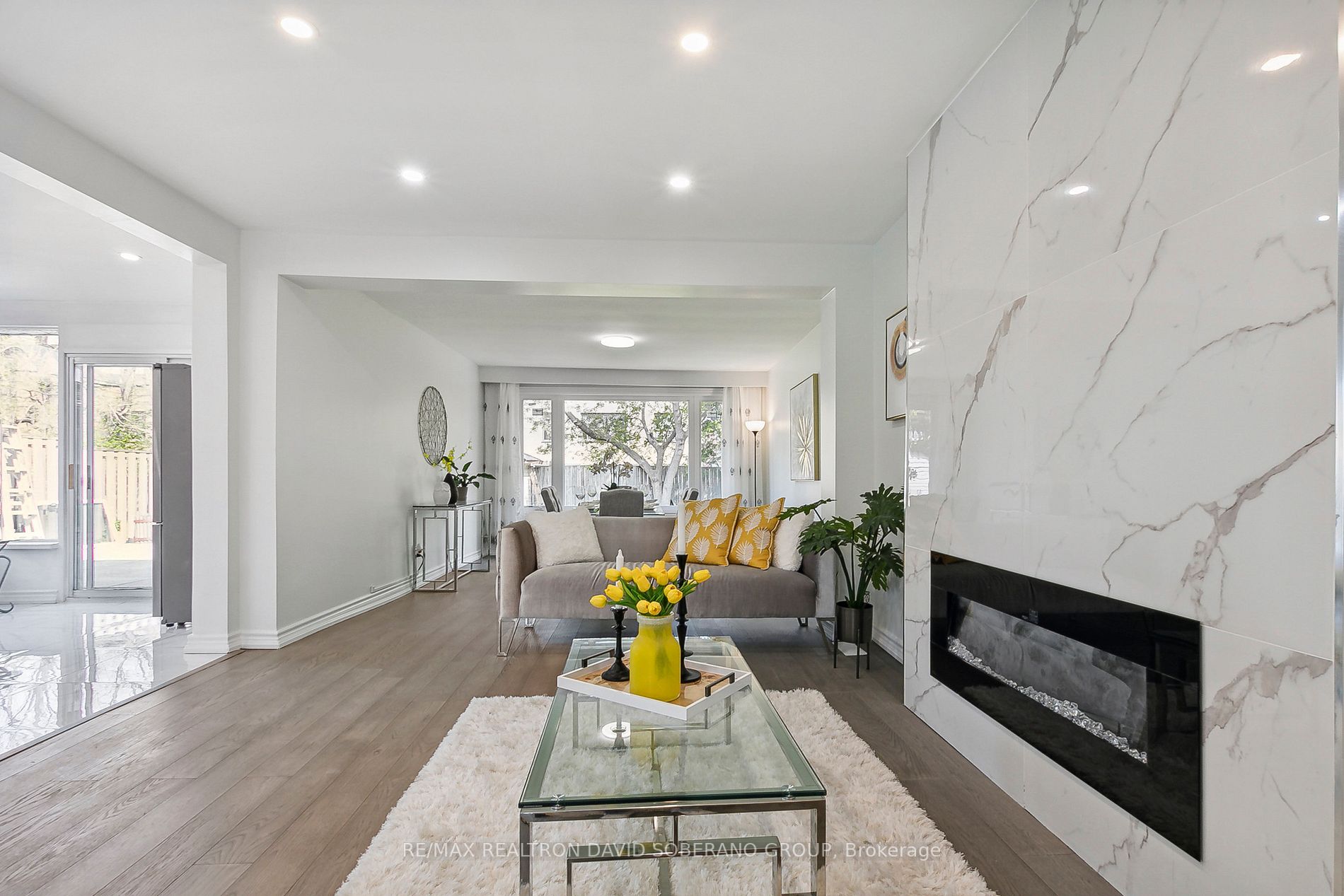18 Cadillac Ave