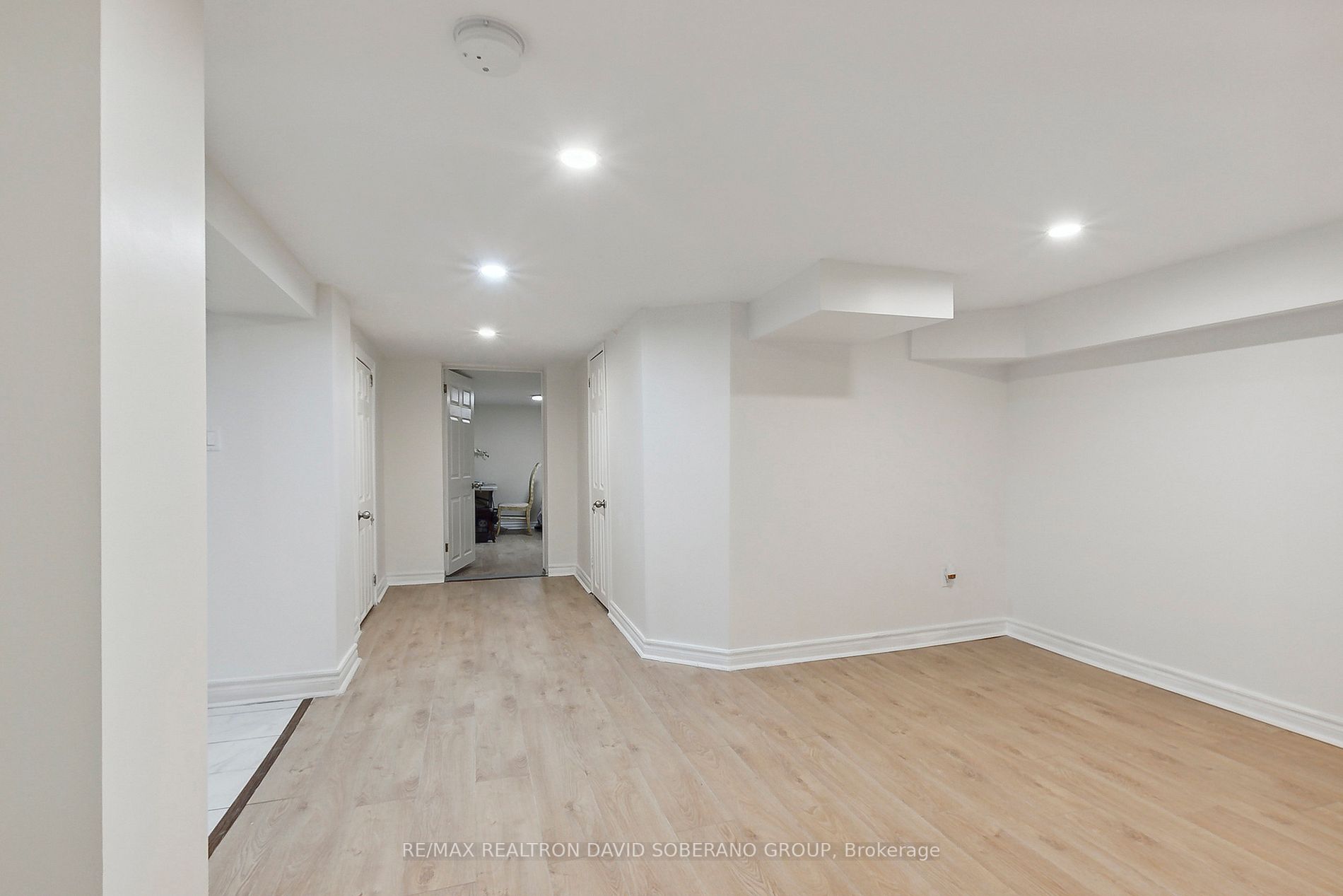 18 Cadillac Ave