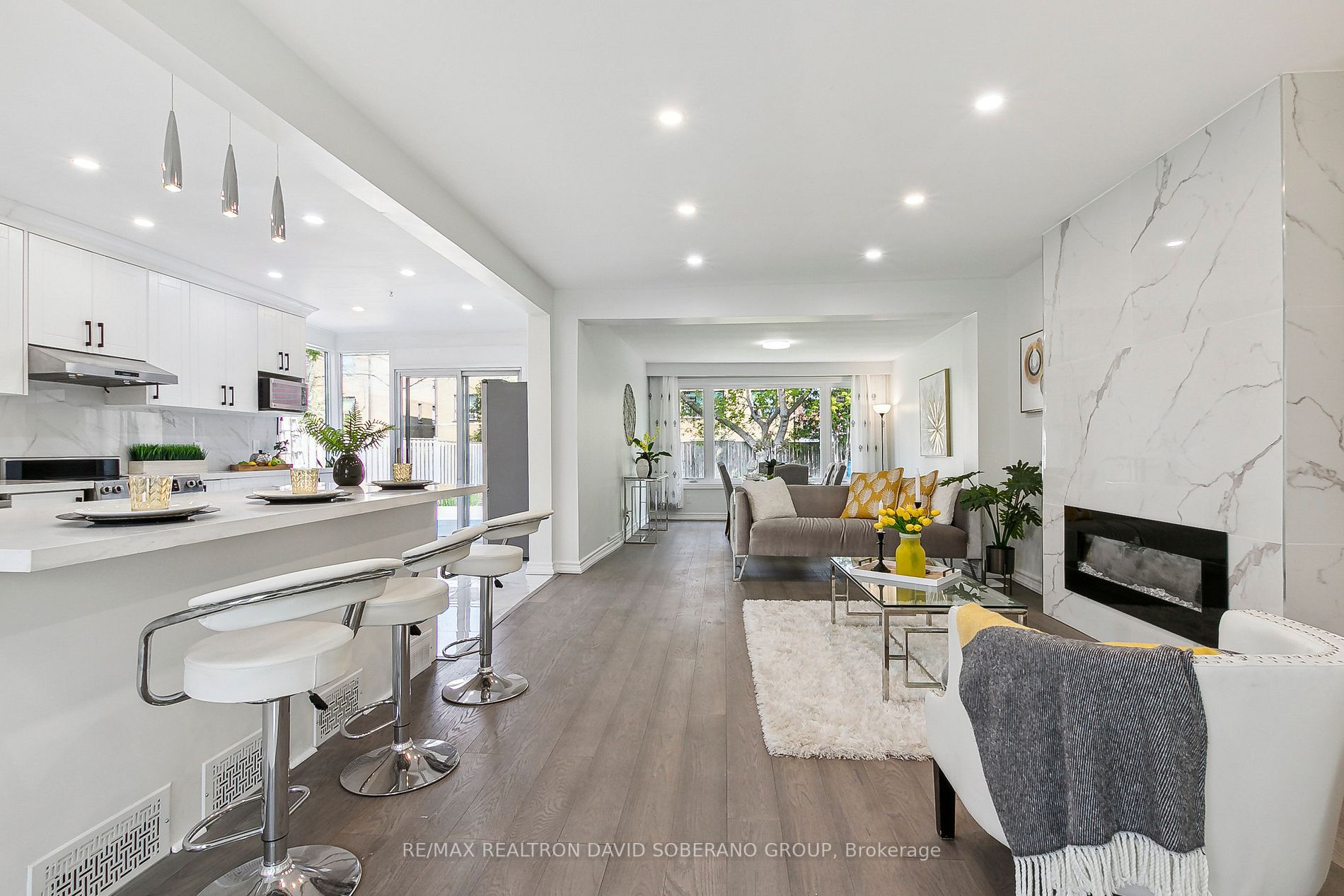 18 Cadillac Ave