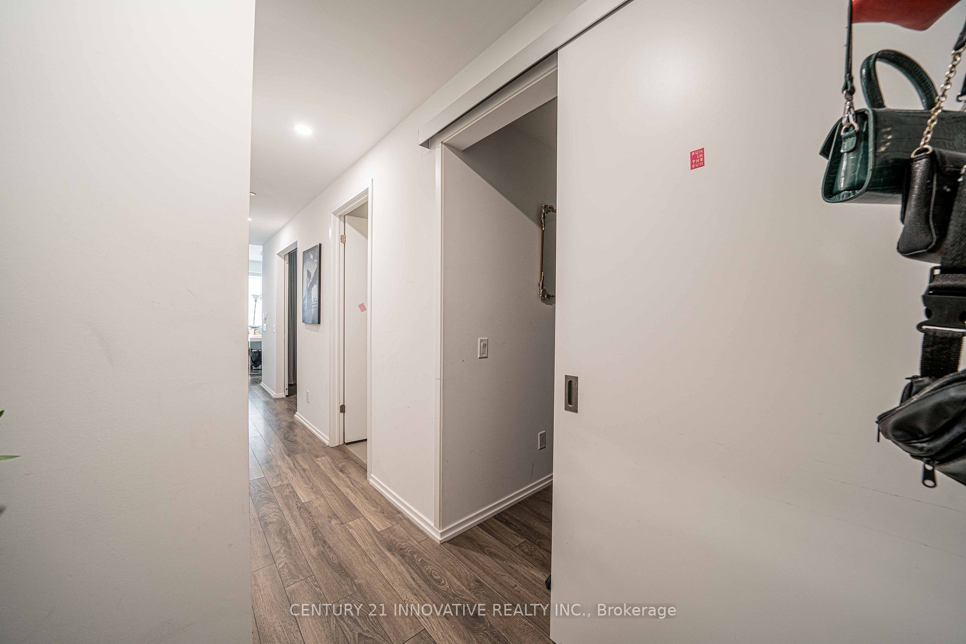 Listing C6069504 - Large Photo # 22
