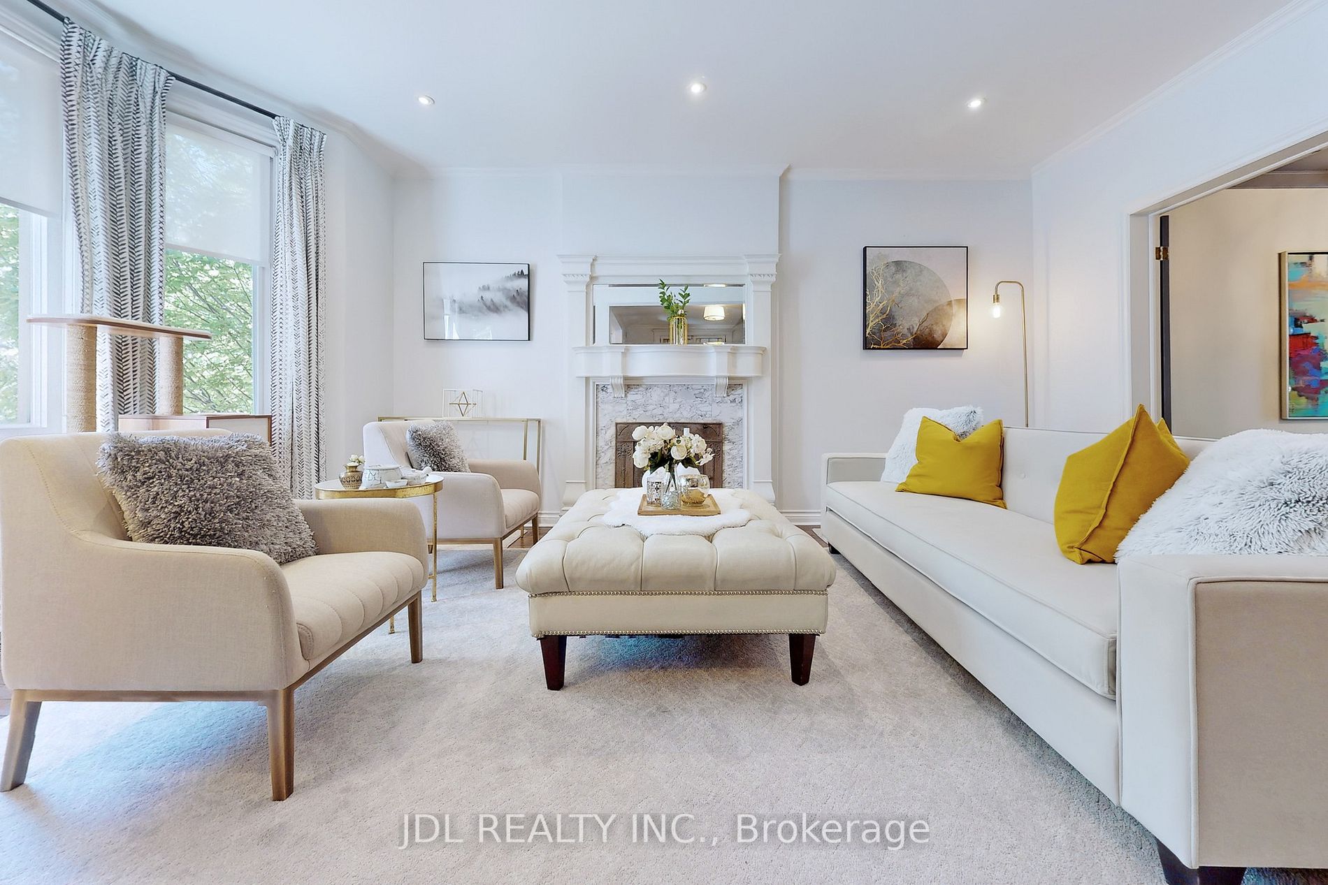108 Hilton Ave