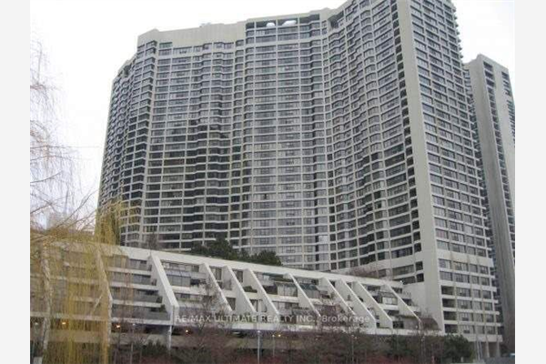 65 Harbour Sq, Toronto