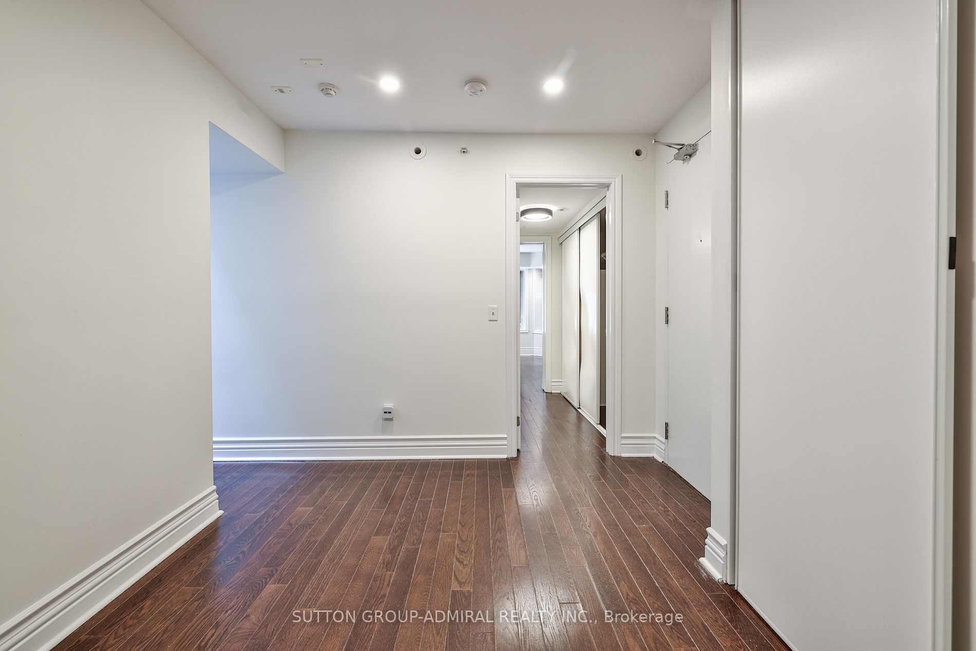 539 Jarvis Street, #M3