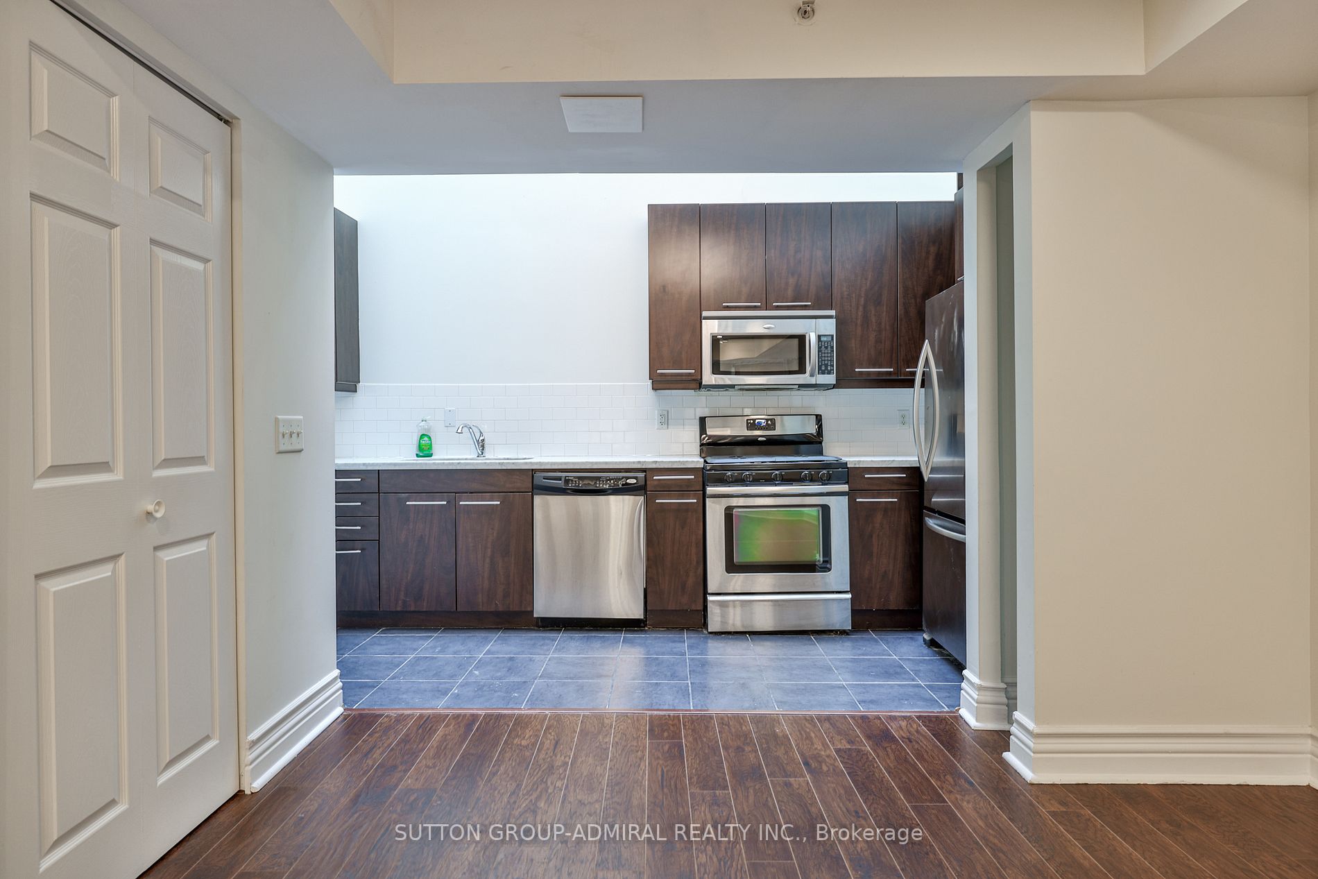 539 Jarvis Street, #M3