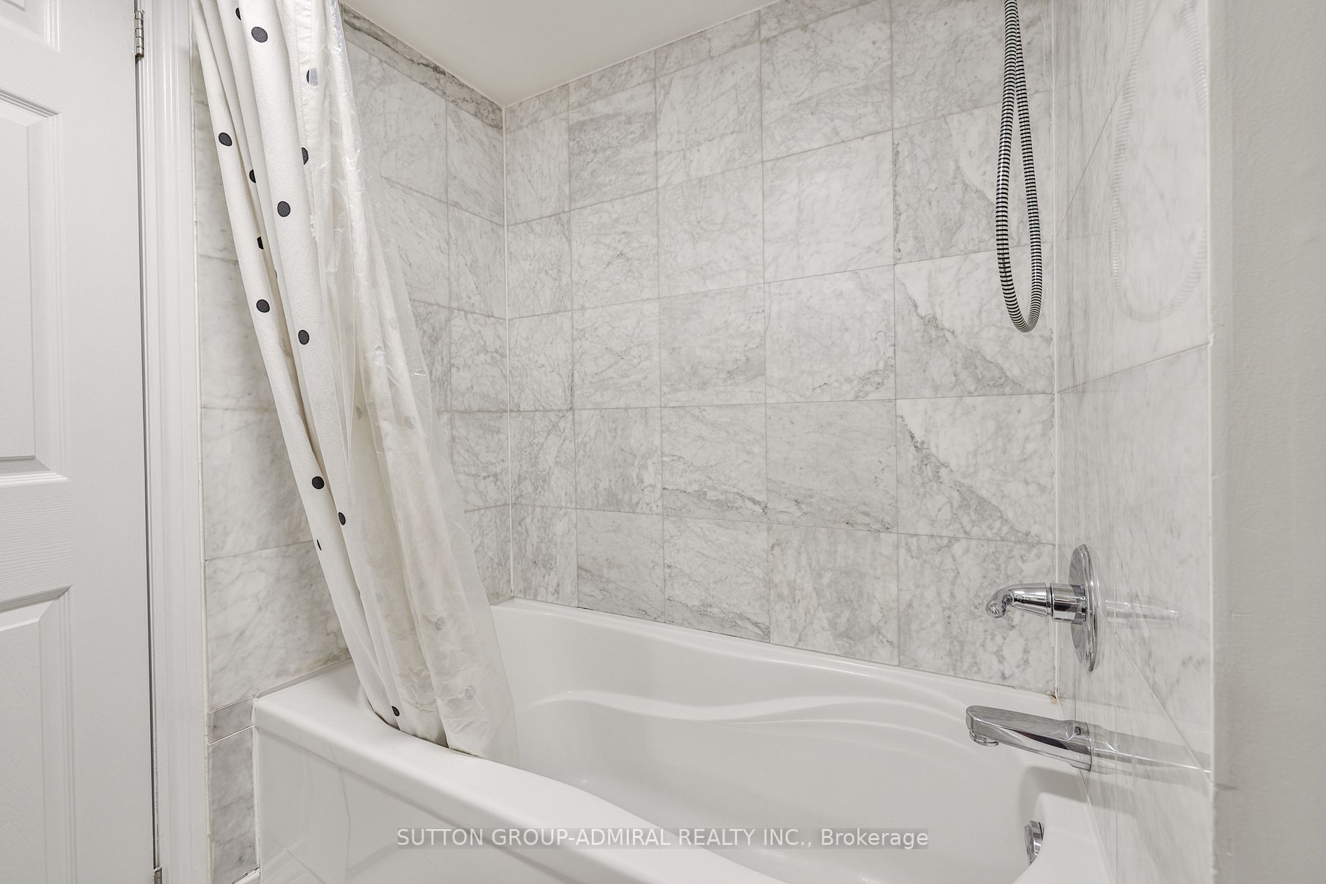 539 Jarvis Street, #M3