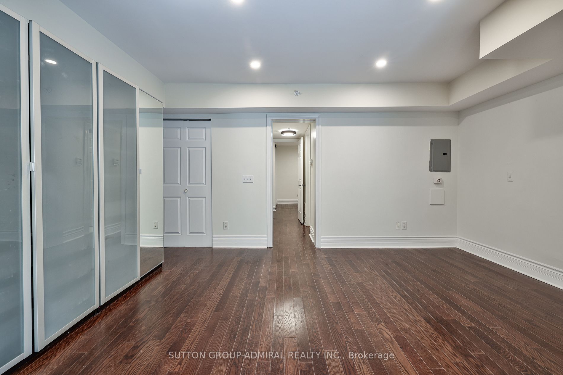 539 Jarvis Street, #M3