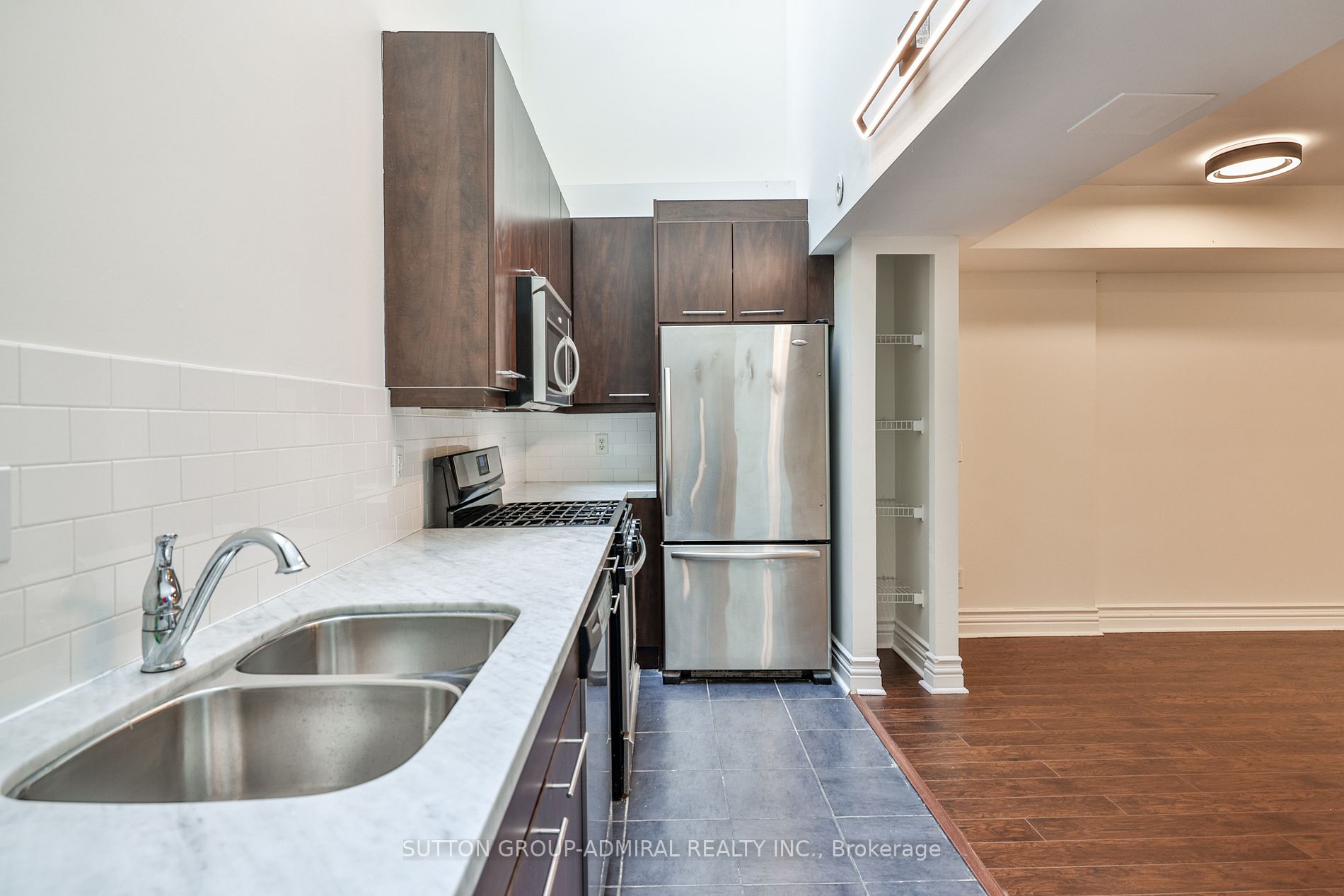 539 Jarvis Street, #M3