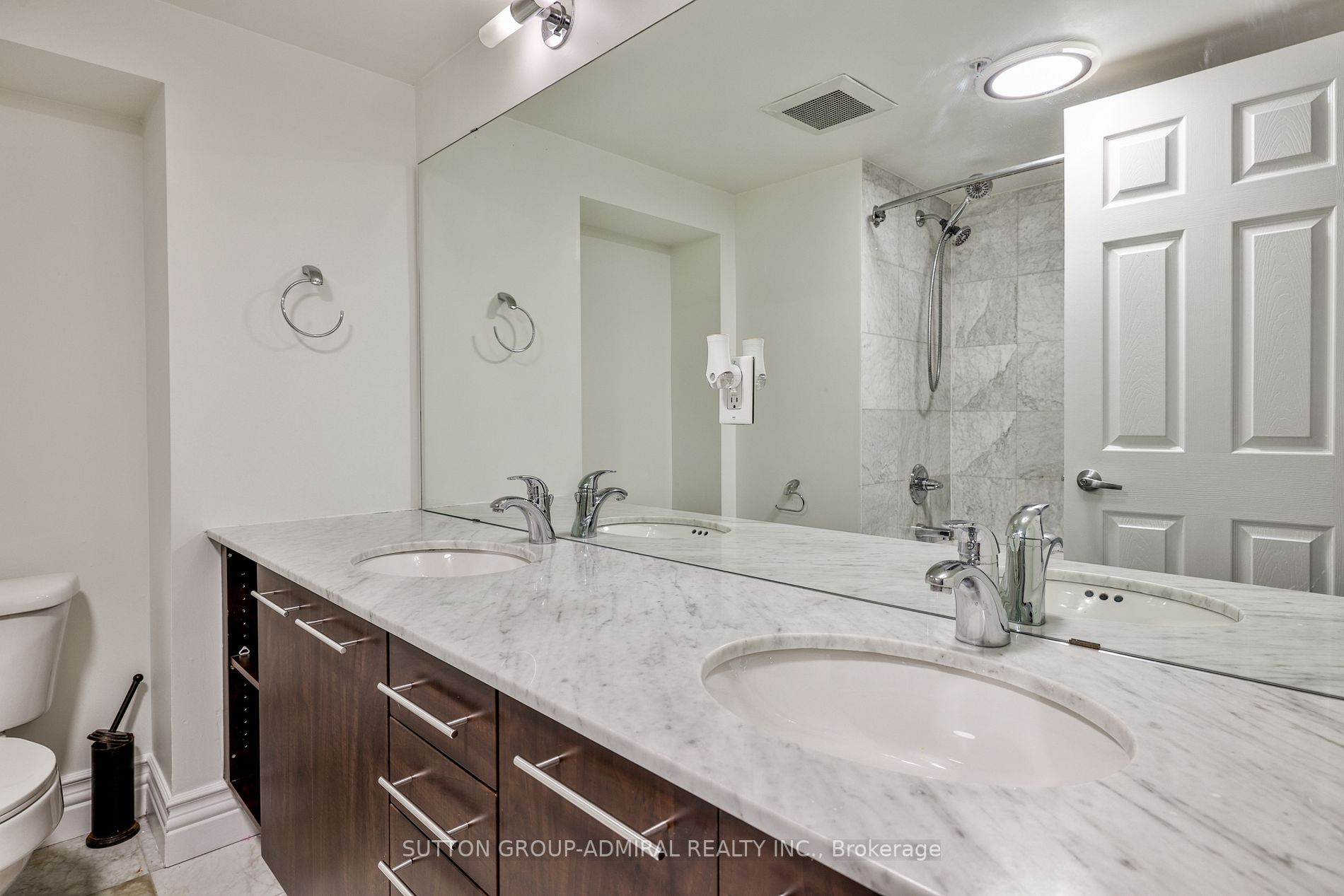 539 Jarvis Street, #M3