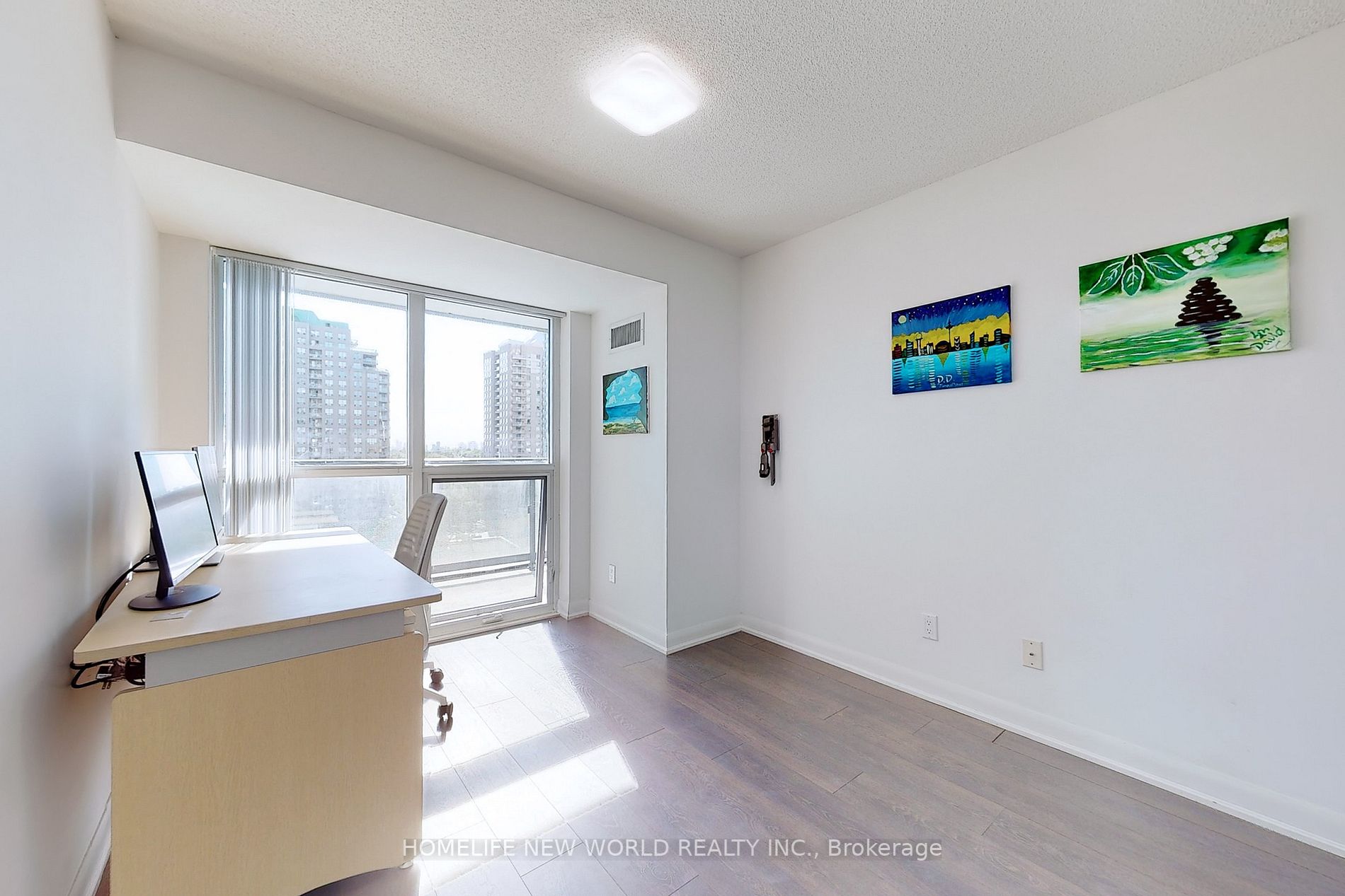 5162 Yonge St, #706