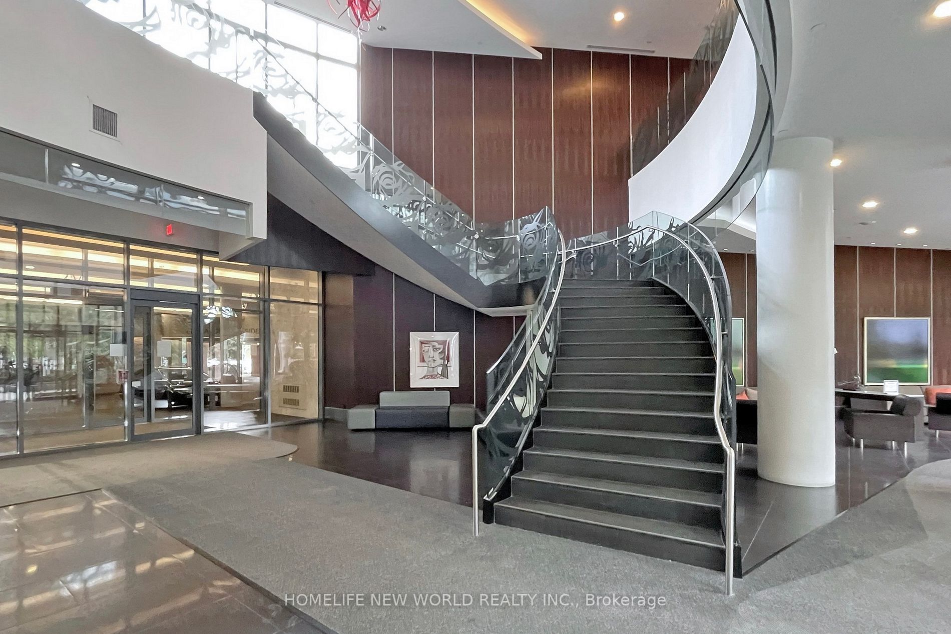 5162 Yonge St, #706