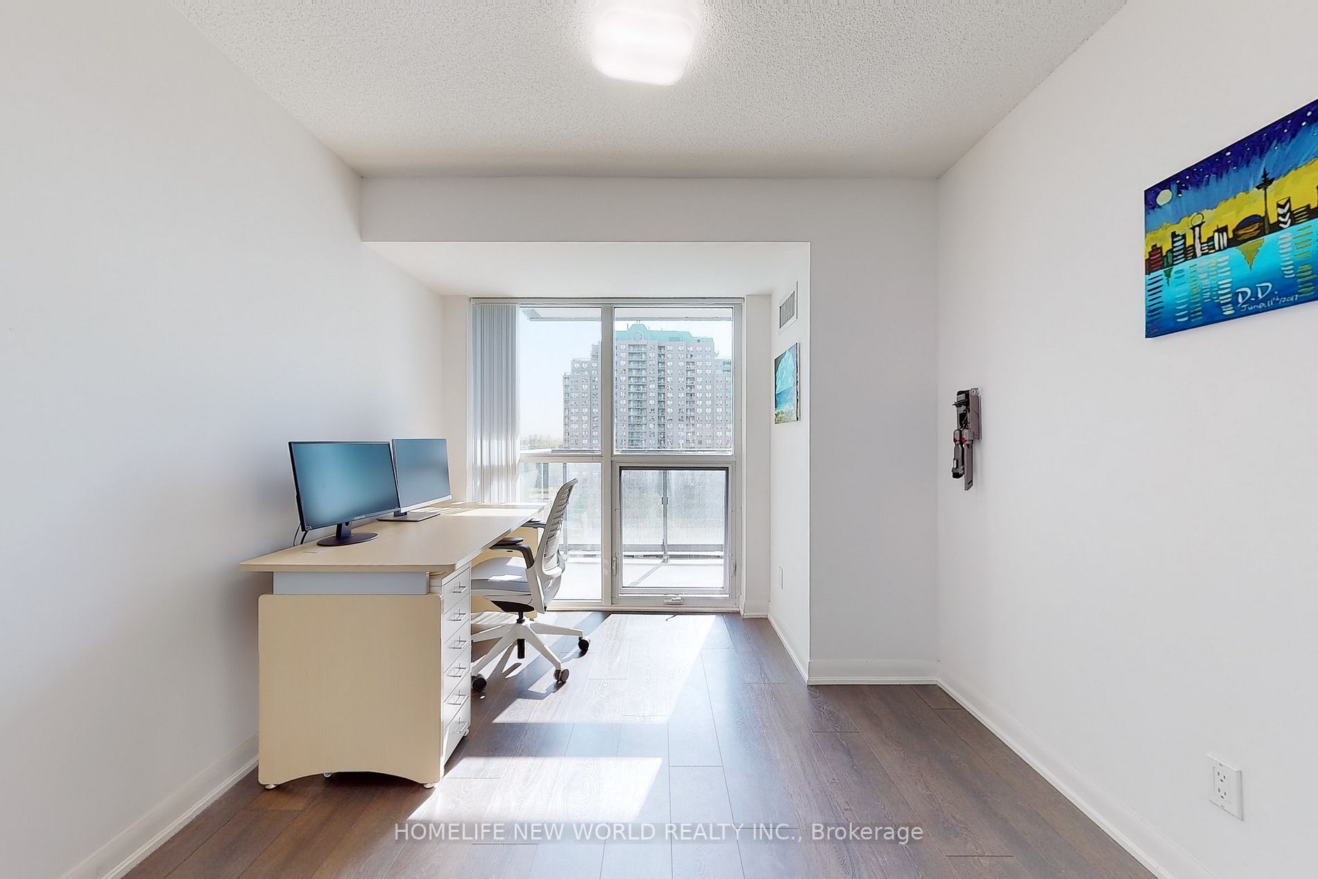 5162 Yonge St, #706