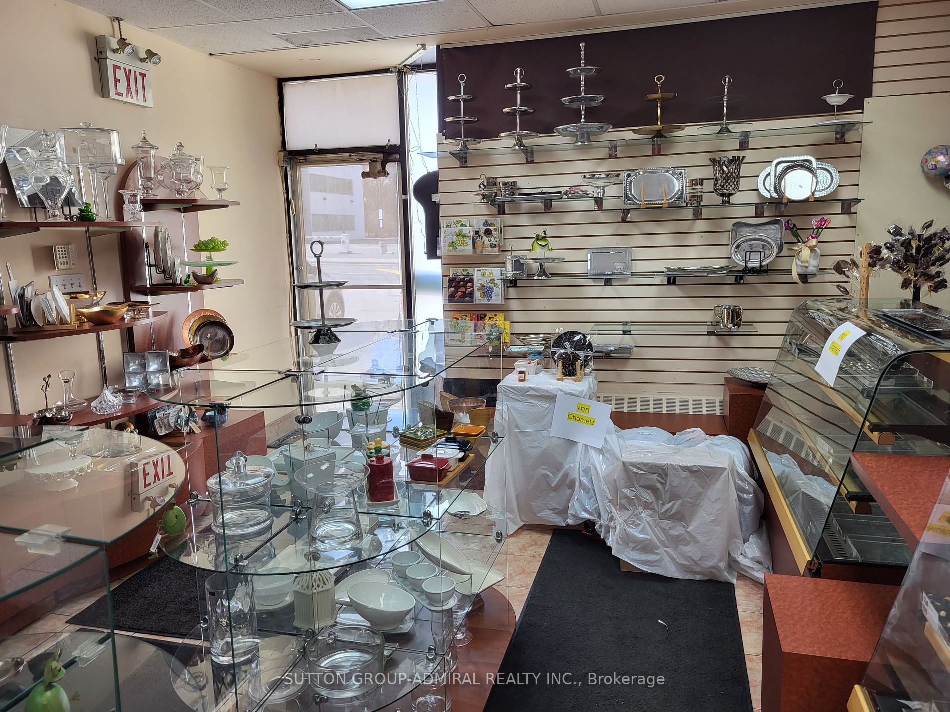 2839 Bathurst St