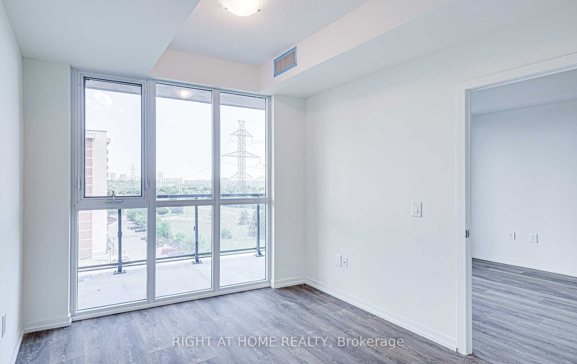 3237 Bayview Ave, #807