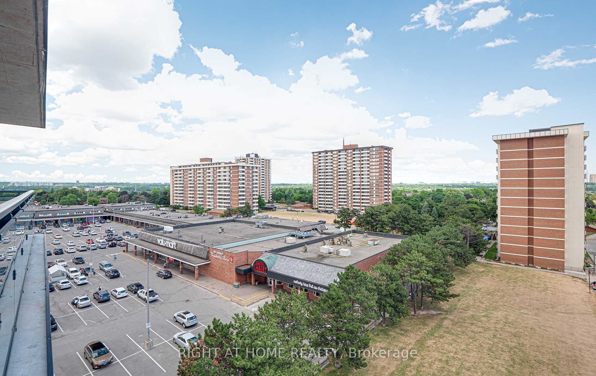 3237 Bayview Ave, #807