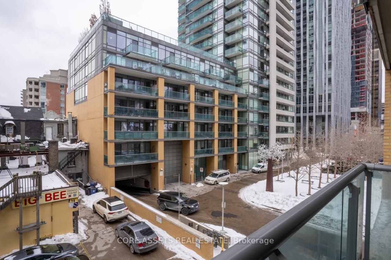 21 Scollard St, #301