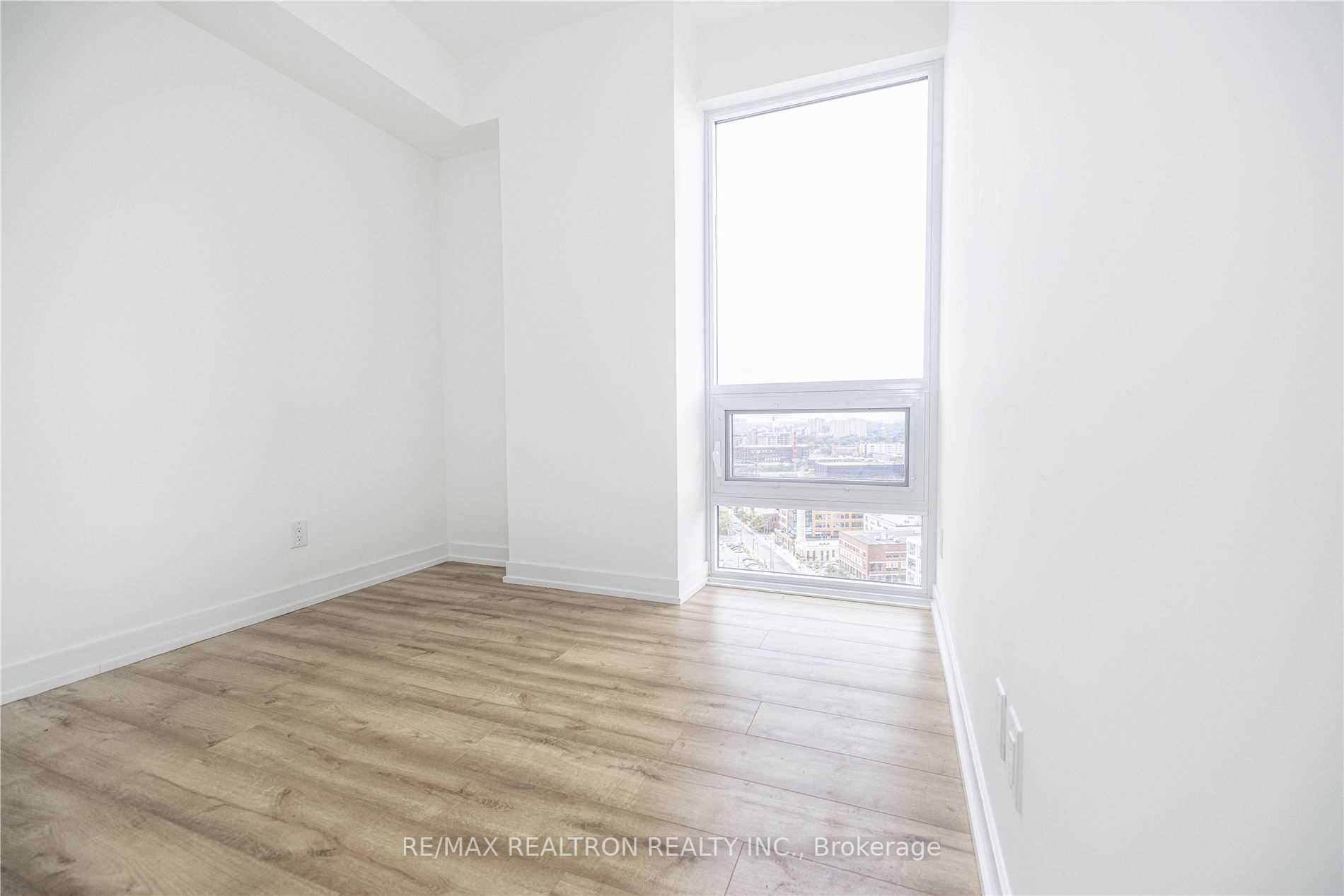 135 East Liberty St, #1905