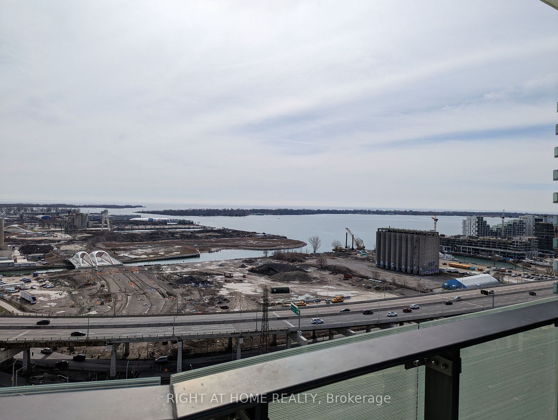 390 Cherry St, #1907