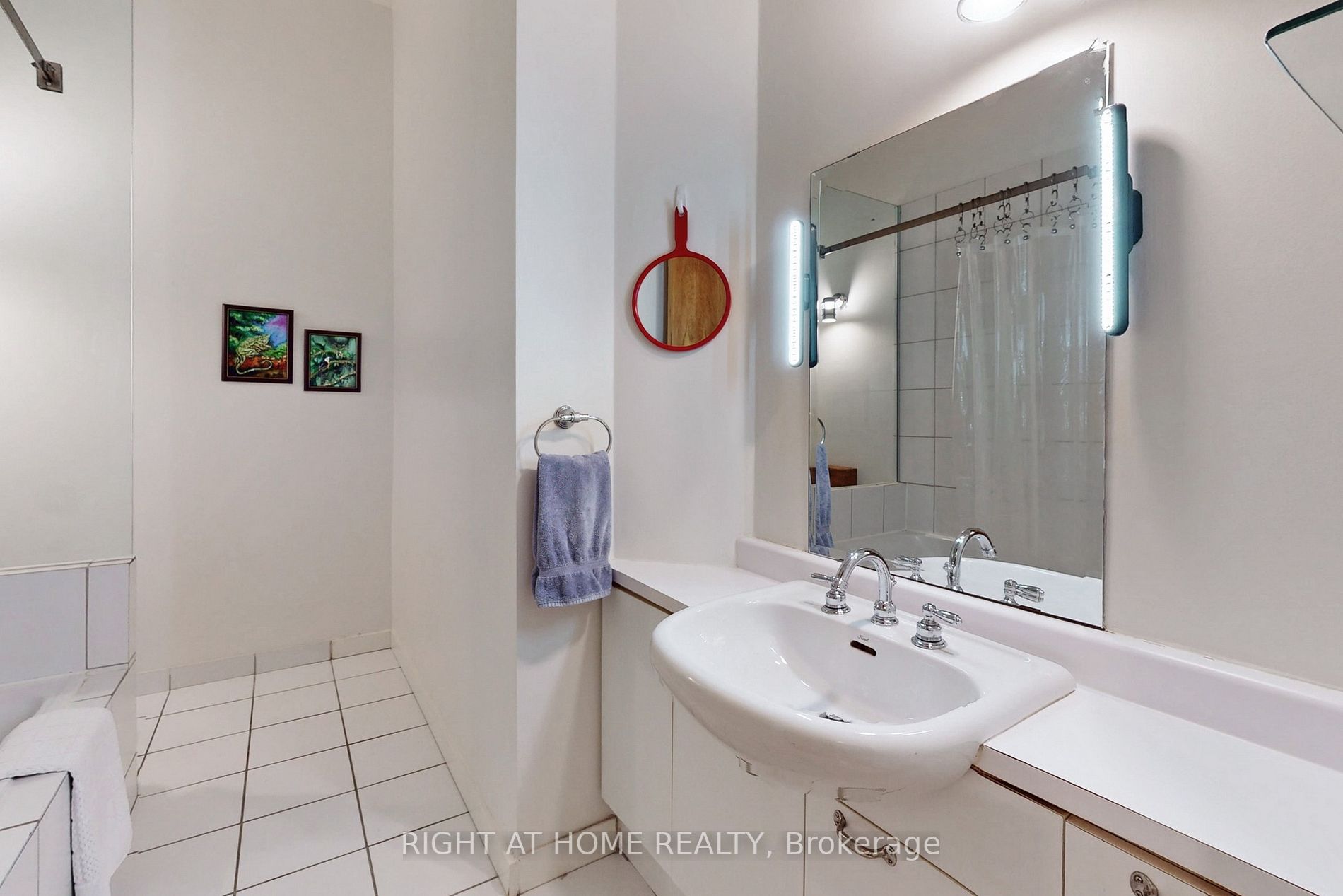 155 Dalhousie St, #718