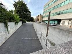 3910 Bathurst St, #404